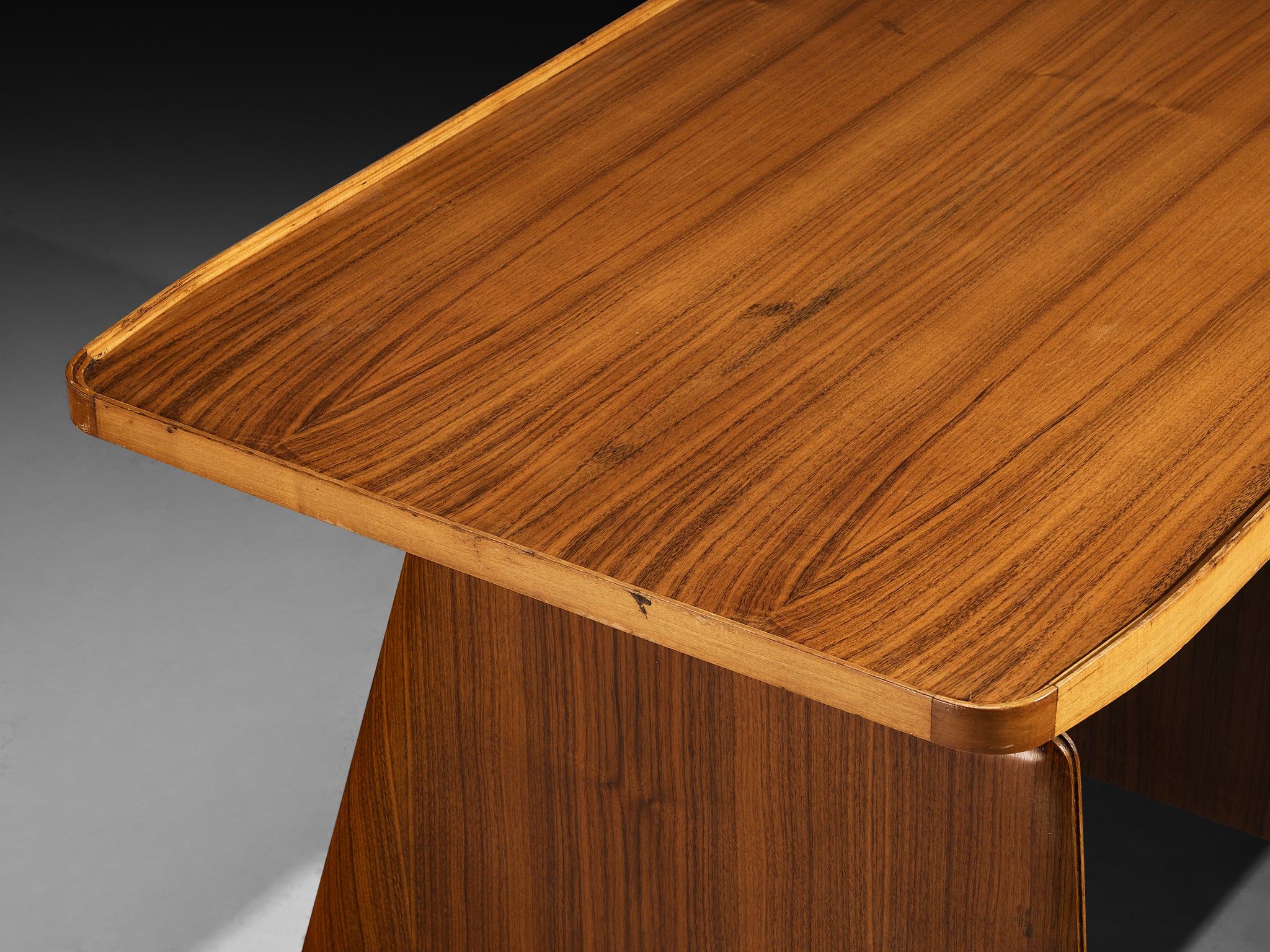 Mid-Century Italian Desk with Drawers and Brass Details Case pieces and storage cabinets Morentz