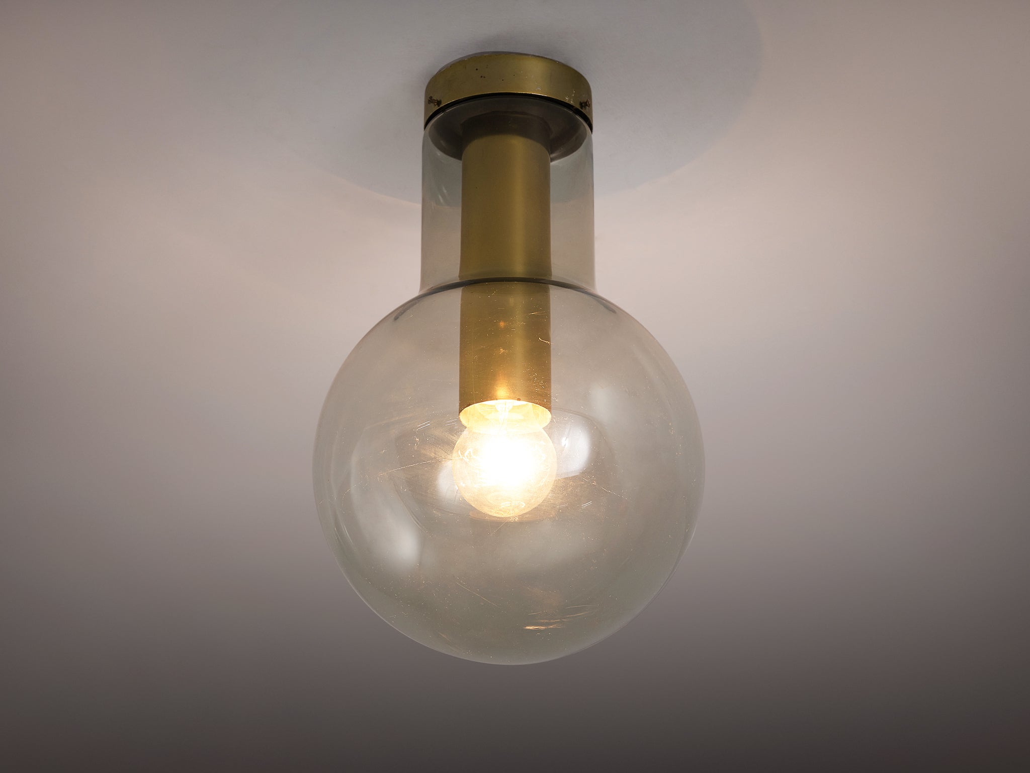 RAAK Ceiling Light 'Maxi-Light Bulb' in Smoked Glass and Brass Lighting Morentz