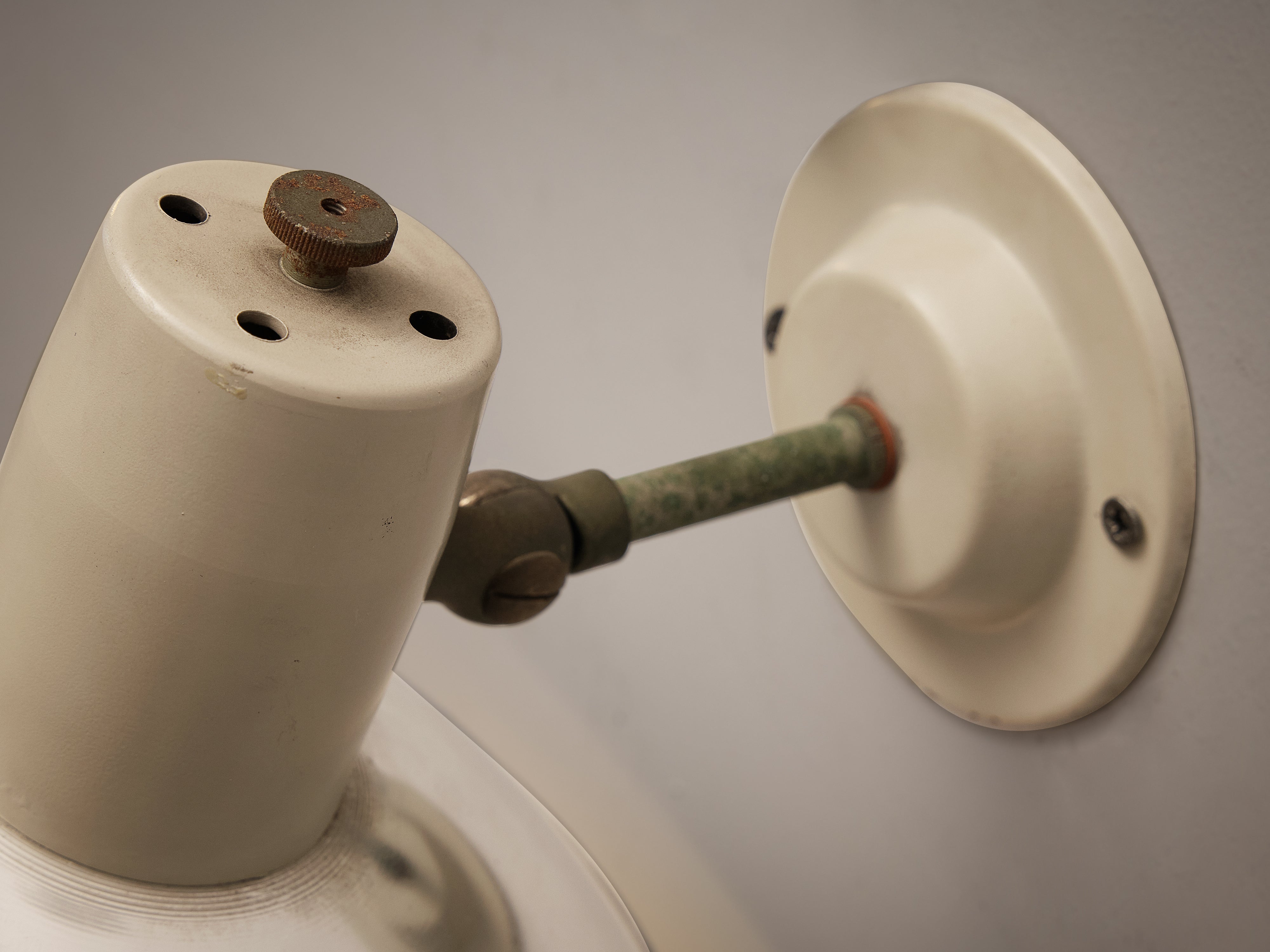 Wall Light with Metal Shade lighting Morentz