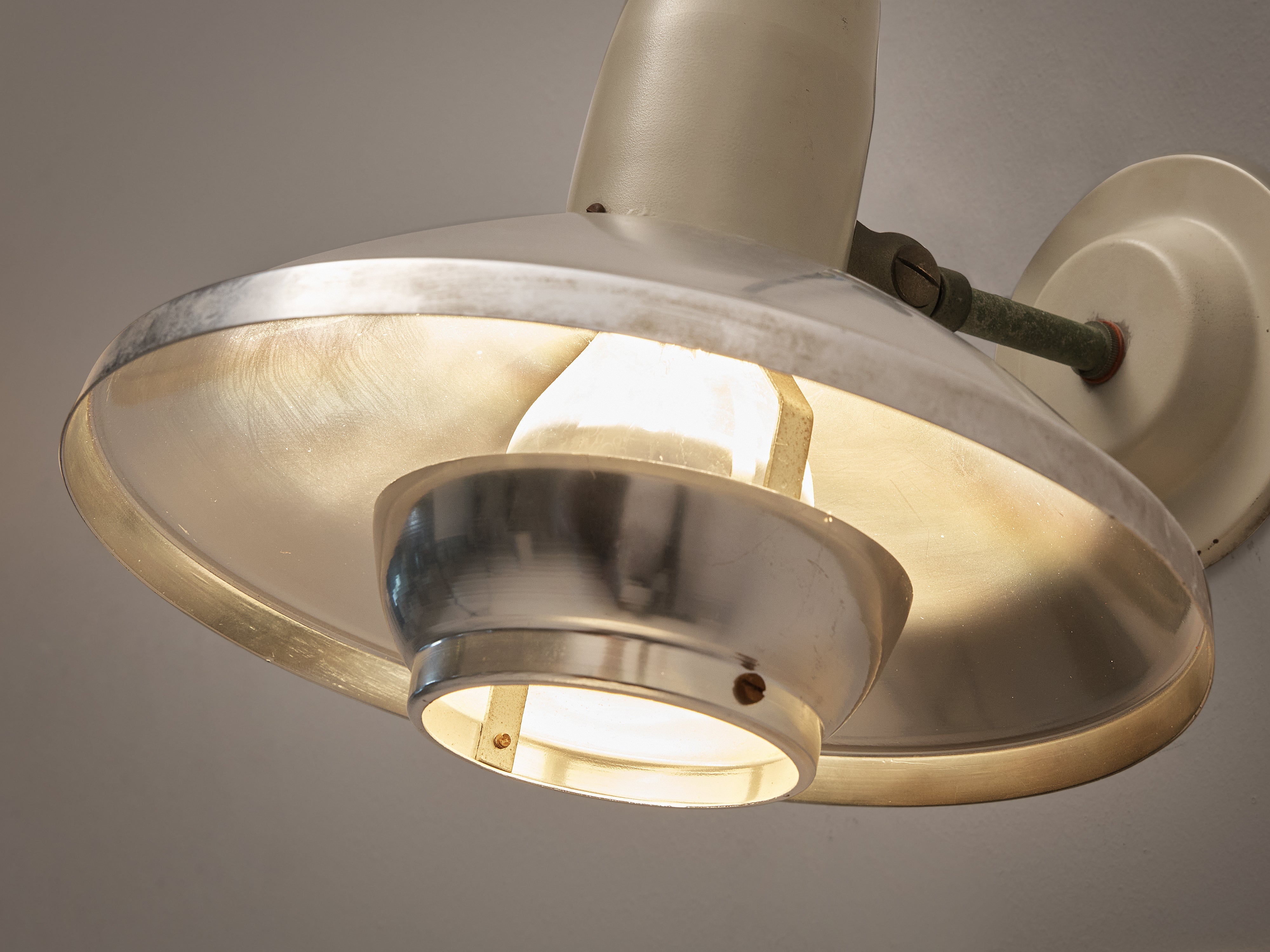 Wall Light with Metal Shade lighting Morentz