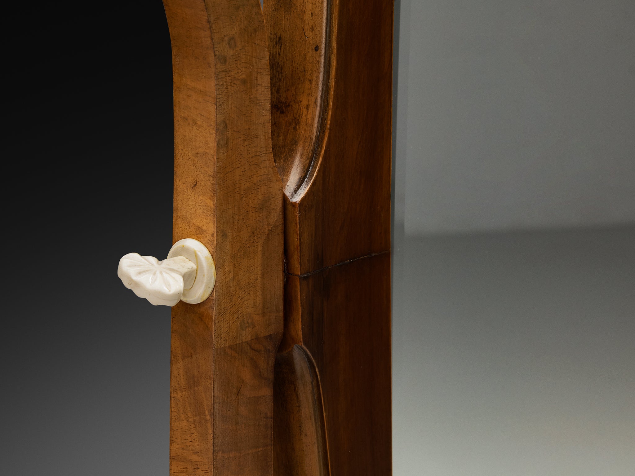 Italian Large Free-Standing Art Deco Mirror in Walnut Burl Mirrors Morentz