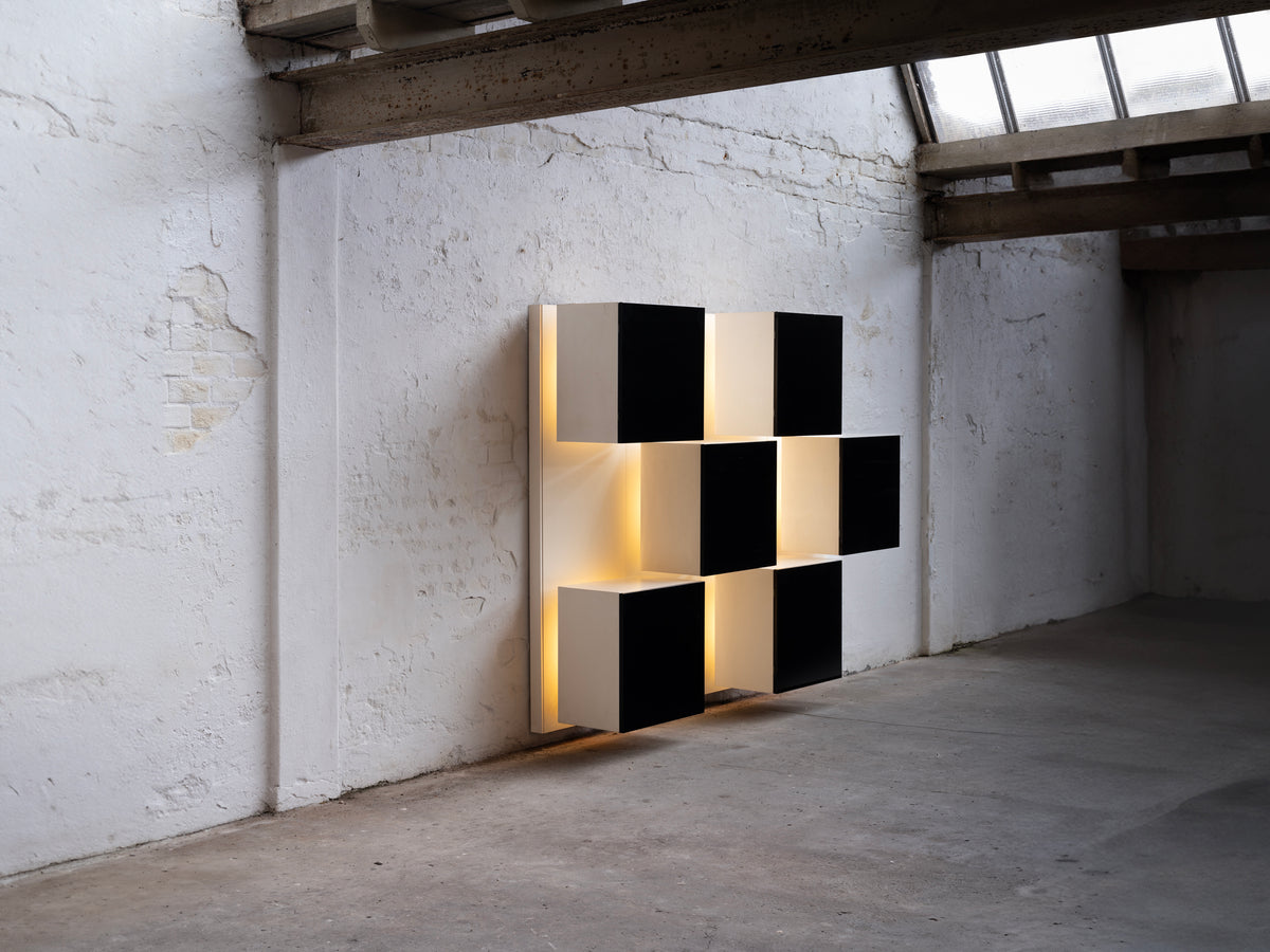 Roberto Monsani for Acerbis Large Postmodern Illuminated Wall Unit Case pieces and storage cabinets Morentz