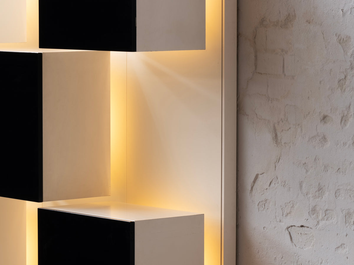 Roberto Monsani for Acerbis Large Postmodern Illuminated Wall Unit Case pieces and storage cabinets Morentz