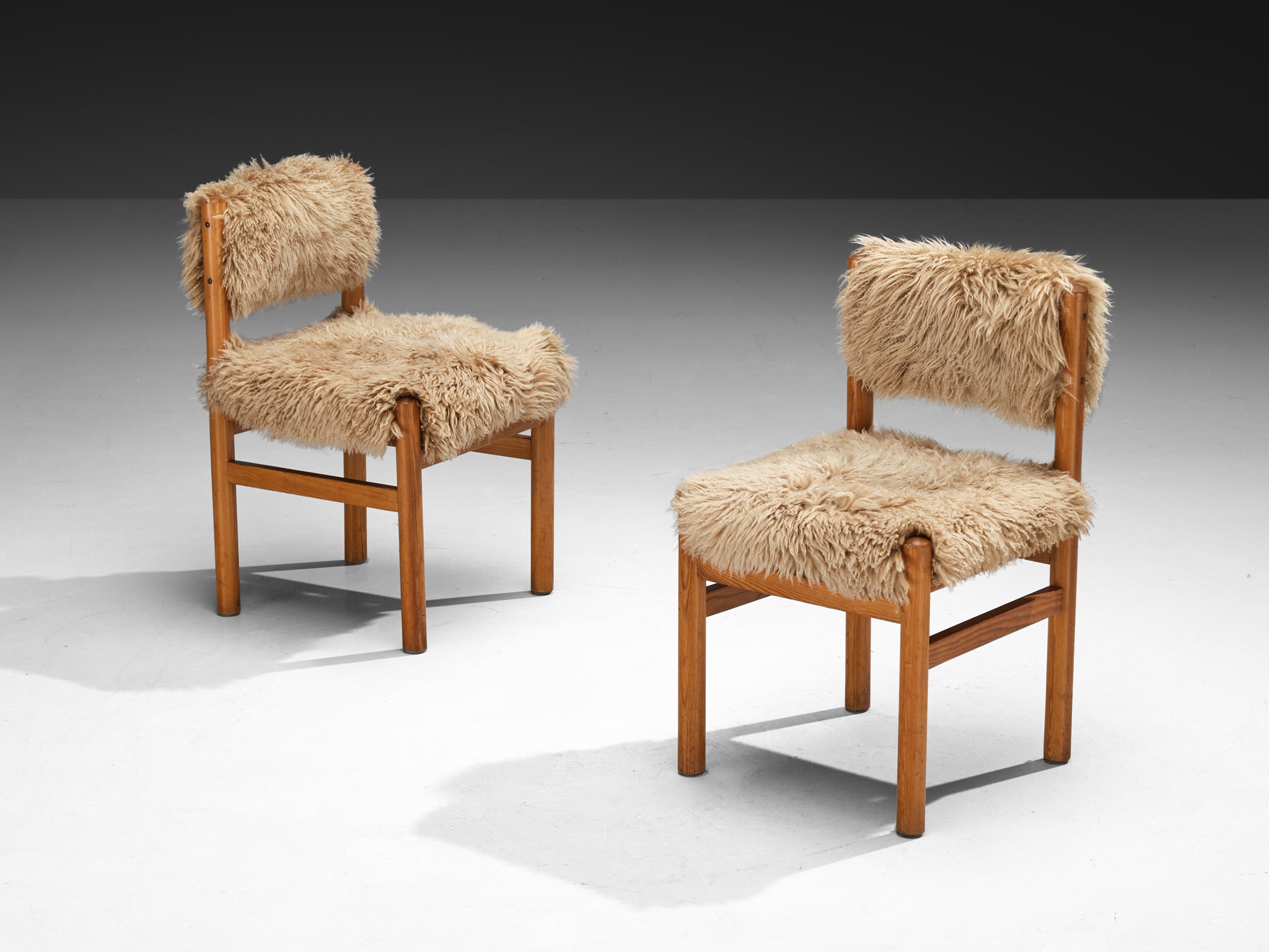 Dining Chairs in Pine and Sheepskin Seating Morentz
