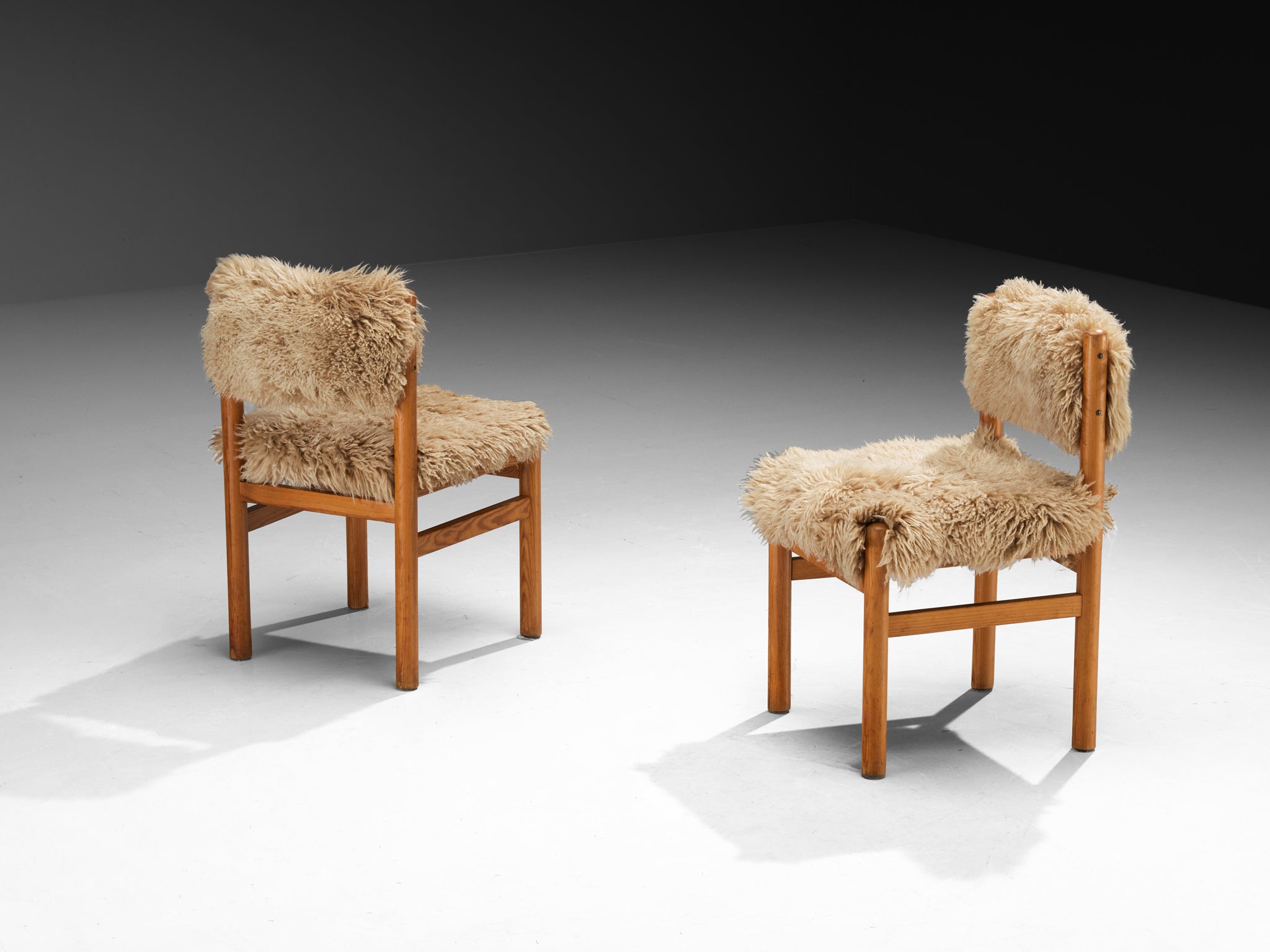 Dining Chairs in Pine and Sheepskin Seating Morentz