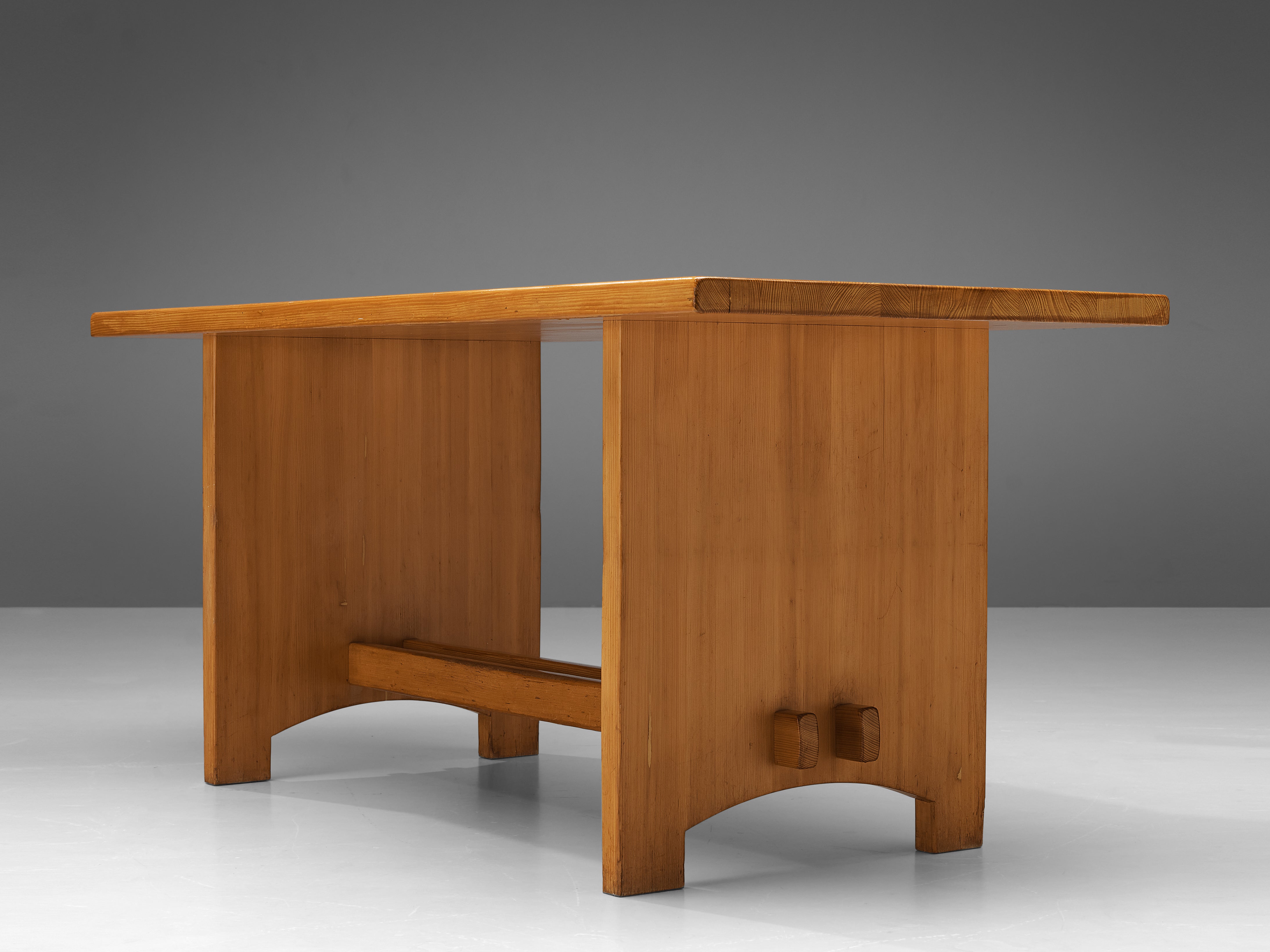 Jacob Kielland-Brandt Dining Table in Solid Pine Tables Morentz
