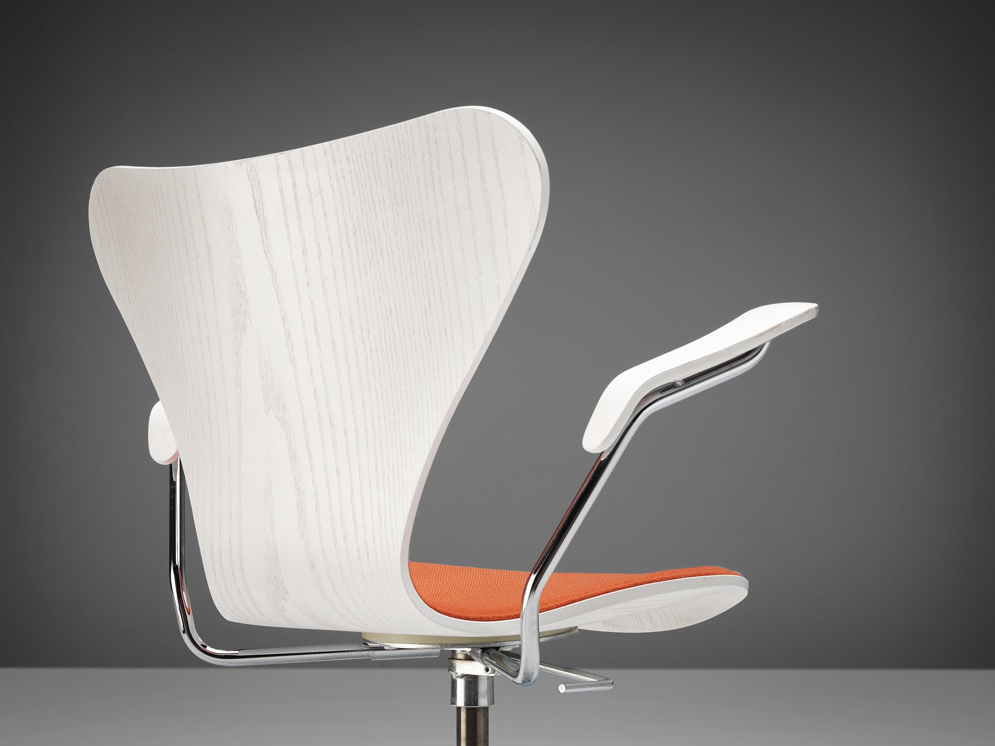 Arne Jacobsen for Fritz Hansen Office Chair in Red Upholstery