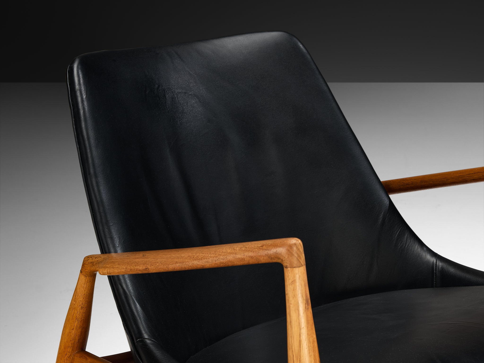 Ib Kofod-Larsen 'Seal' Lounge Chair in Black Leather