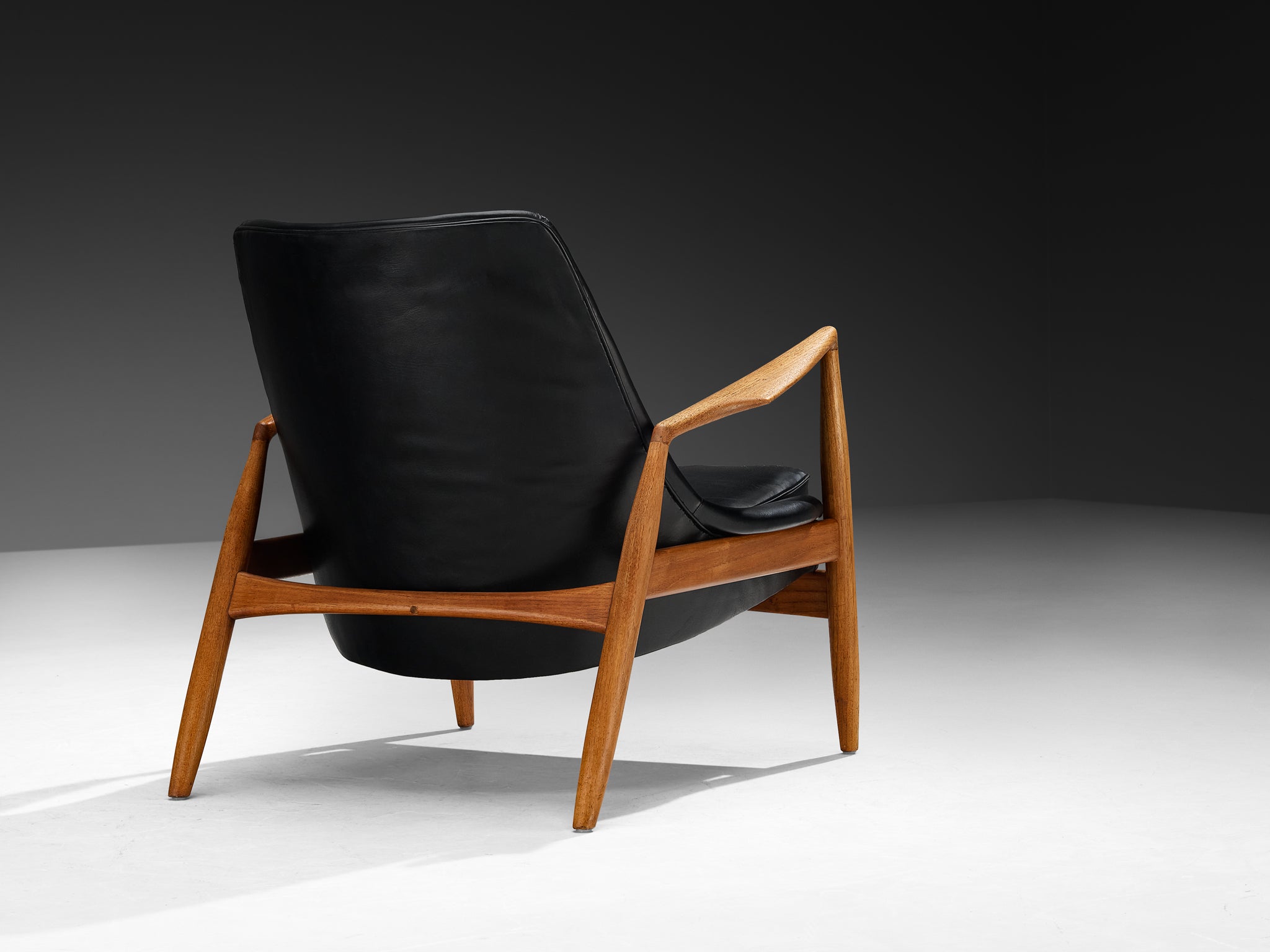 Ib Kofod-Larsen 'Seal' Lounge Chair in Black Leather Seating Morentz