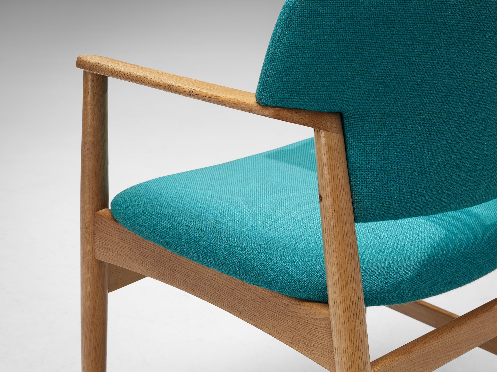 Larsen & Bender-Madsen for Fritz Hansen Set of Eight Dining Chairs in Oak seating Morentz