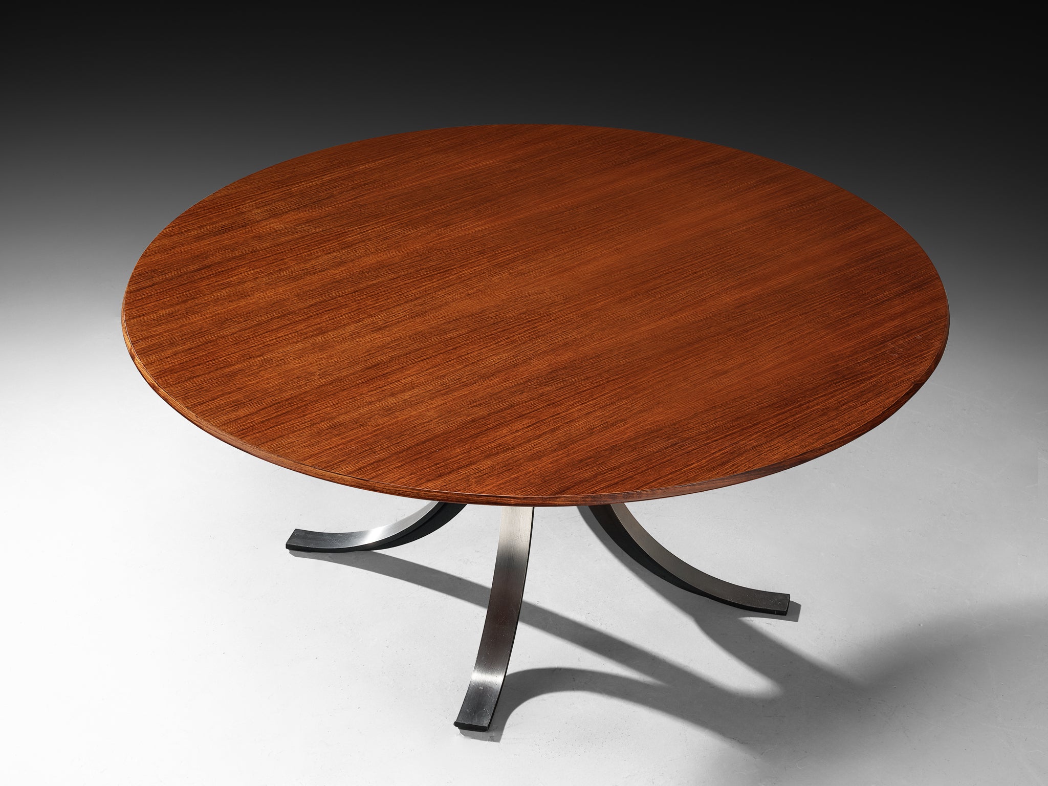 Osvaldo Borsani and Eugenio Gerli for Tecno Round 'T69' Dining Table Tables Morentz