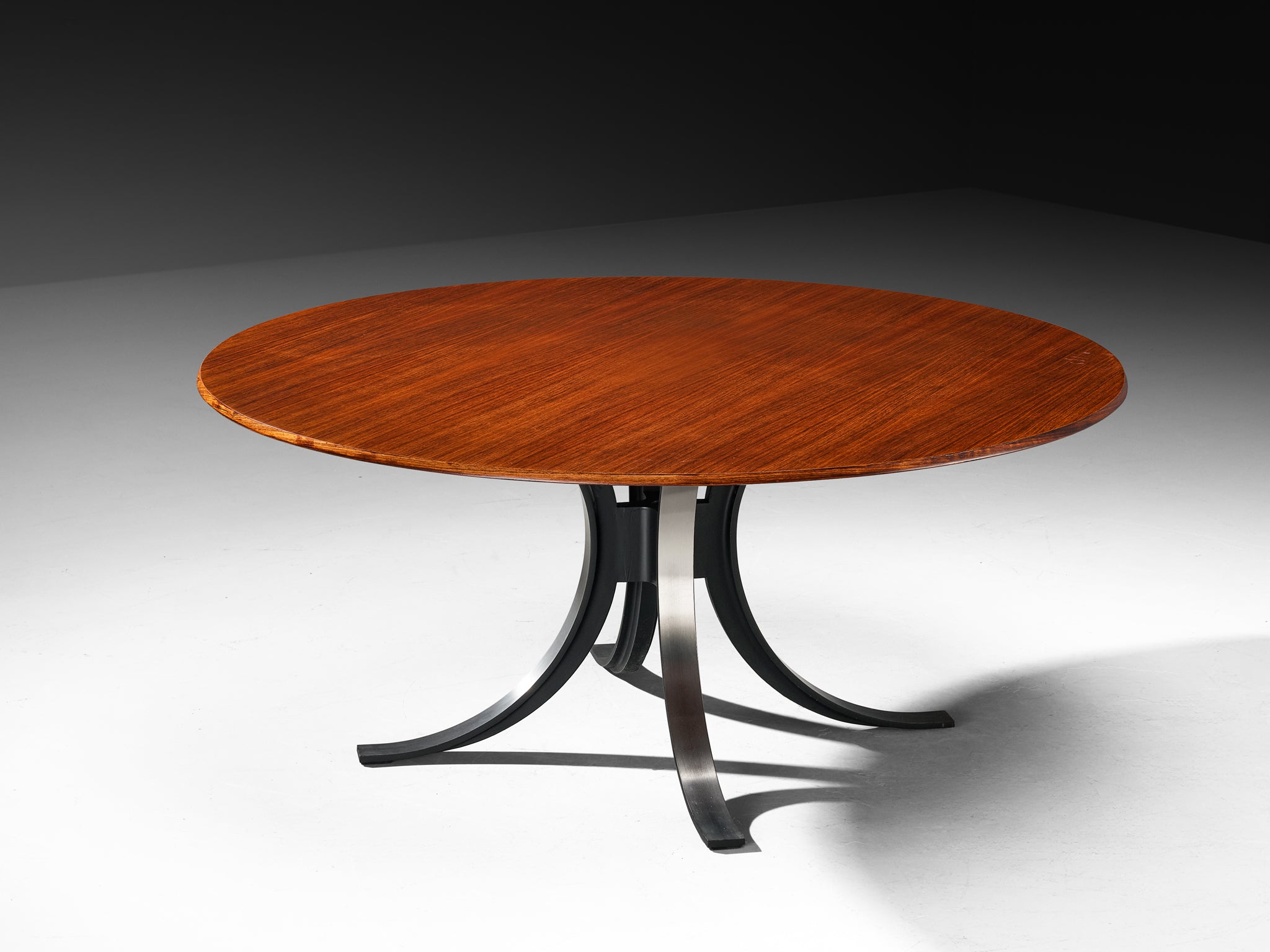 Osvaldo Borsani and Eugenio Gerli for Tecno Round 'T69' Dining Table Tables Morentz