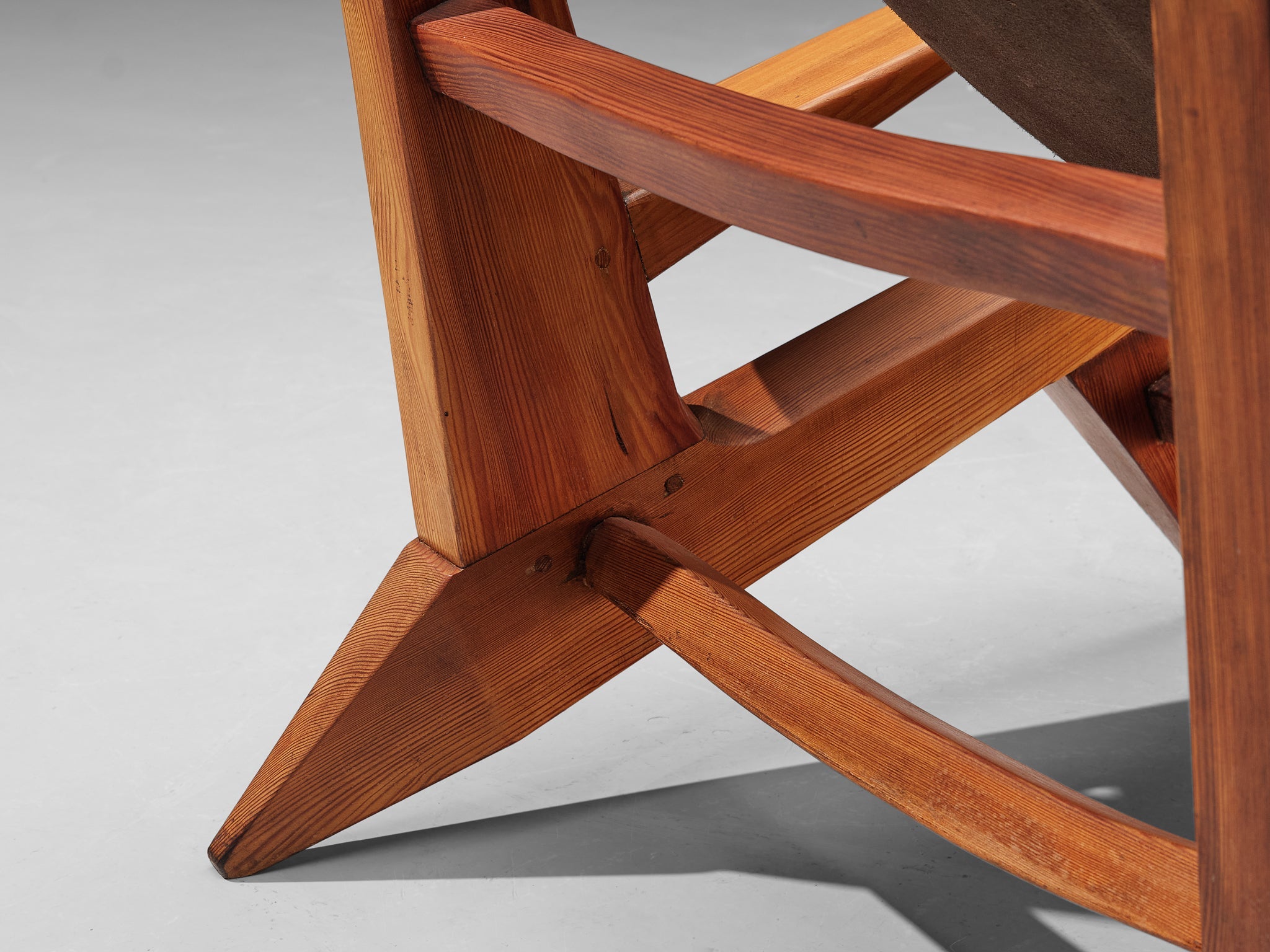 Pair of French Hunting Chairs in Pine and Brown Leather seating Morentz