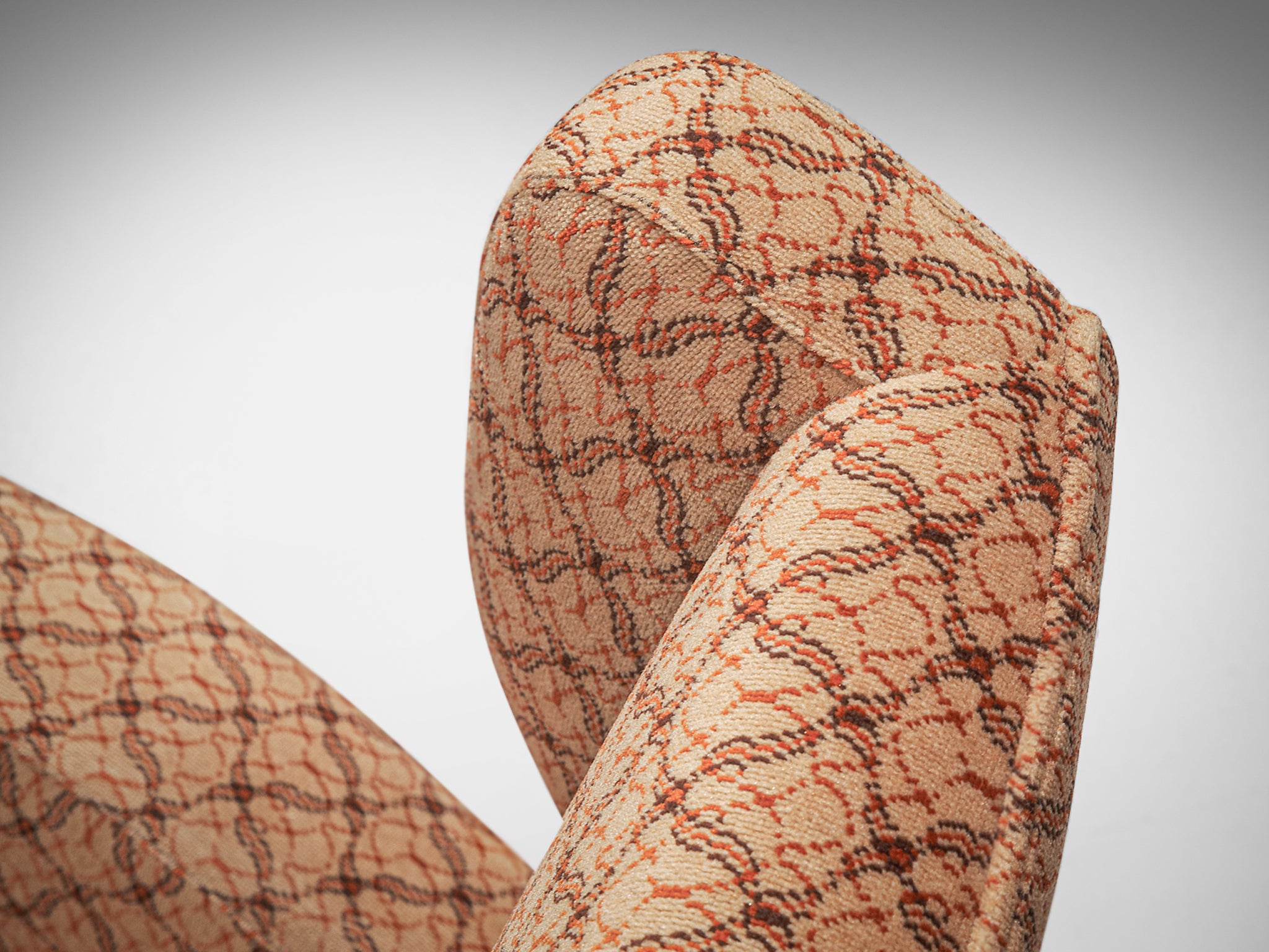 Arflex Lounge Chair in Patterned Fabric Upholstery Seating Morentz