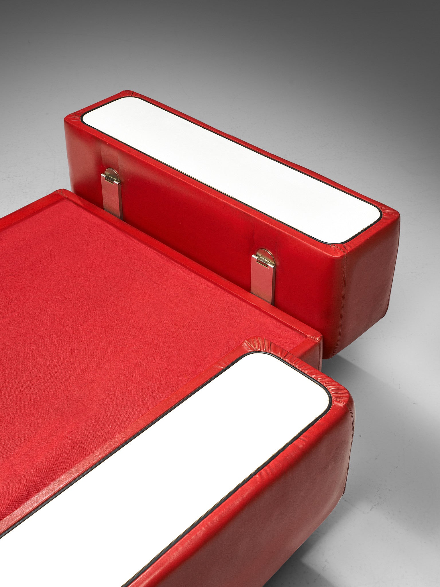 Tito Agnoli for Cinova Daybed Sofa in Red Upholstery Seating Morentz