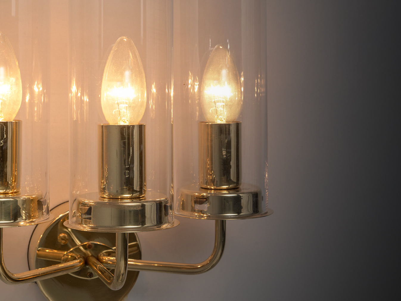 Hans-Agne Jakobsson 'Sonata' Wall Lights in Glass and Brass Lighting Morentz
