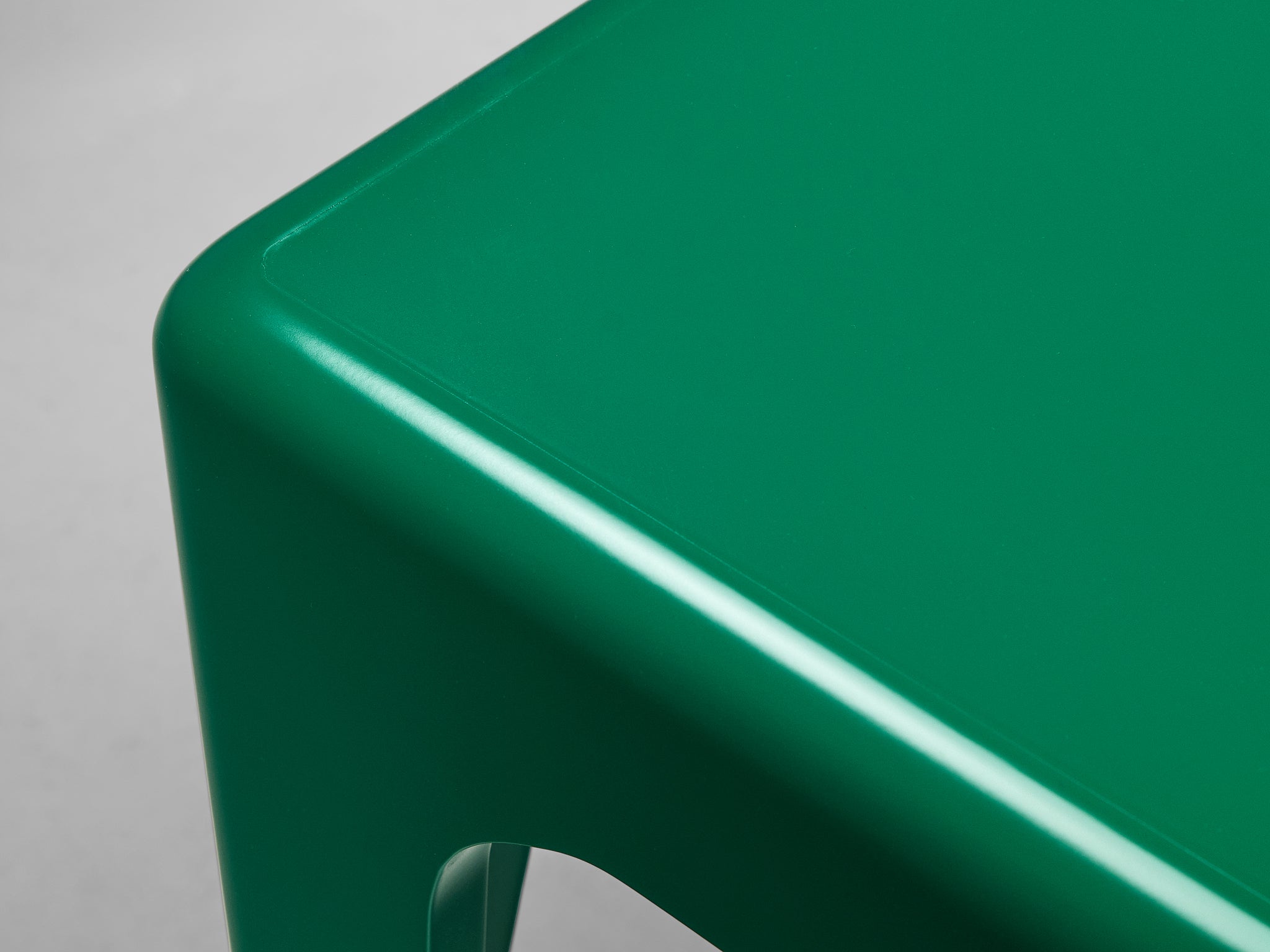 Horn Collection Post-Modern Dining Table Green Polyurethane Plastic 1970s Tables Morentz
