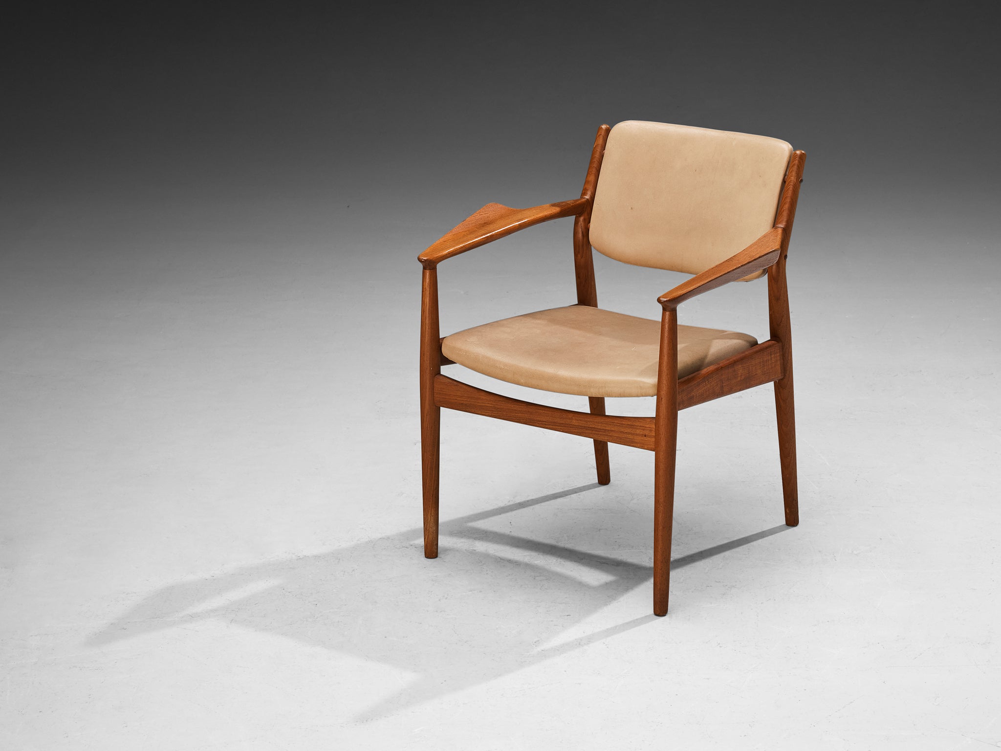 Arne Vodder for Sibast Armchairs in Teak and Beige Upholstery Seating Morentz