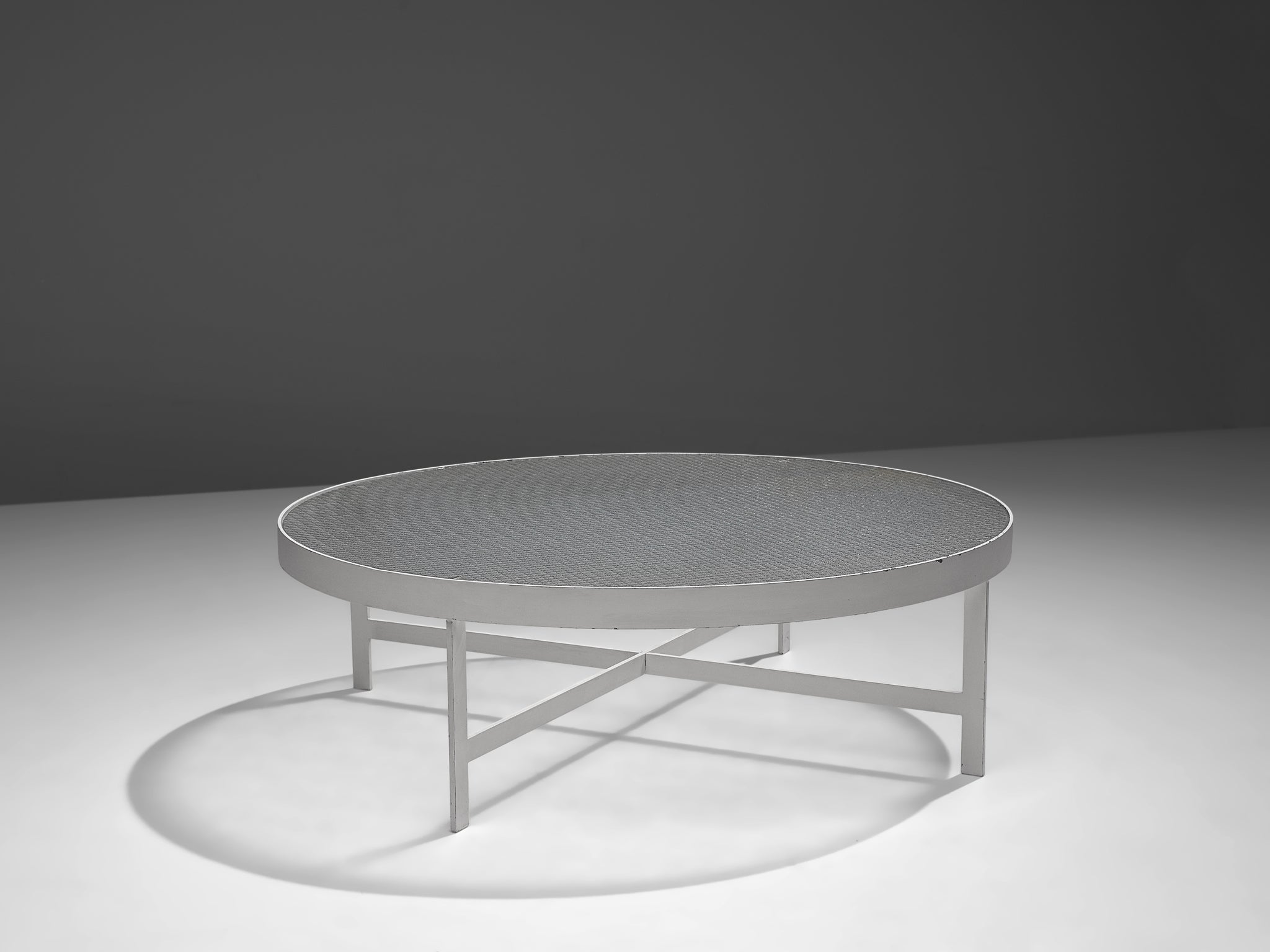 Janni Van Pelt Round Coffee Table in White Metal and Glass Tables Morentz