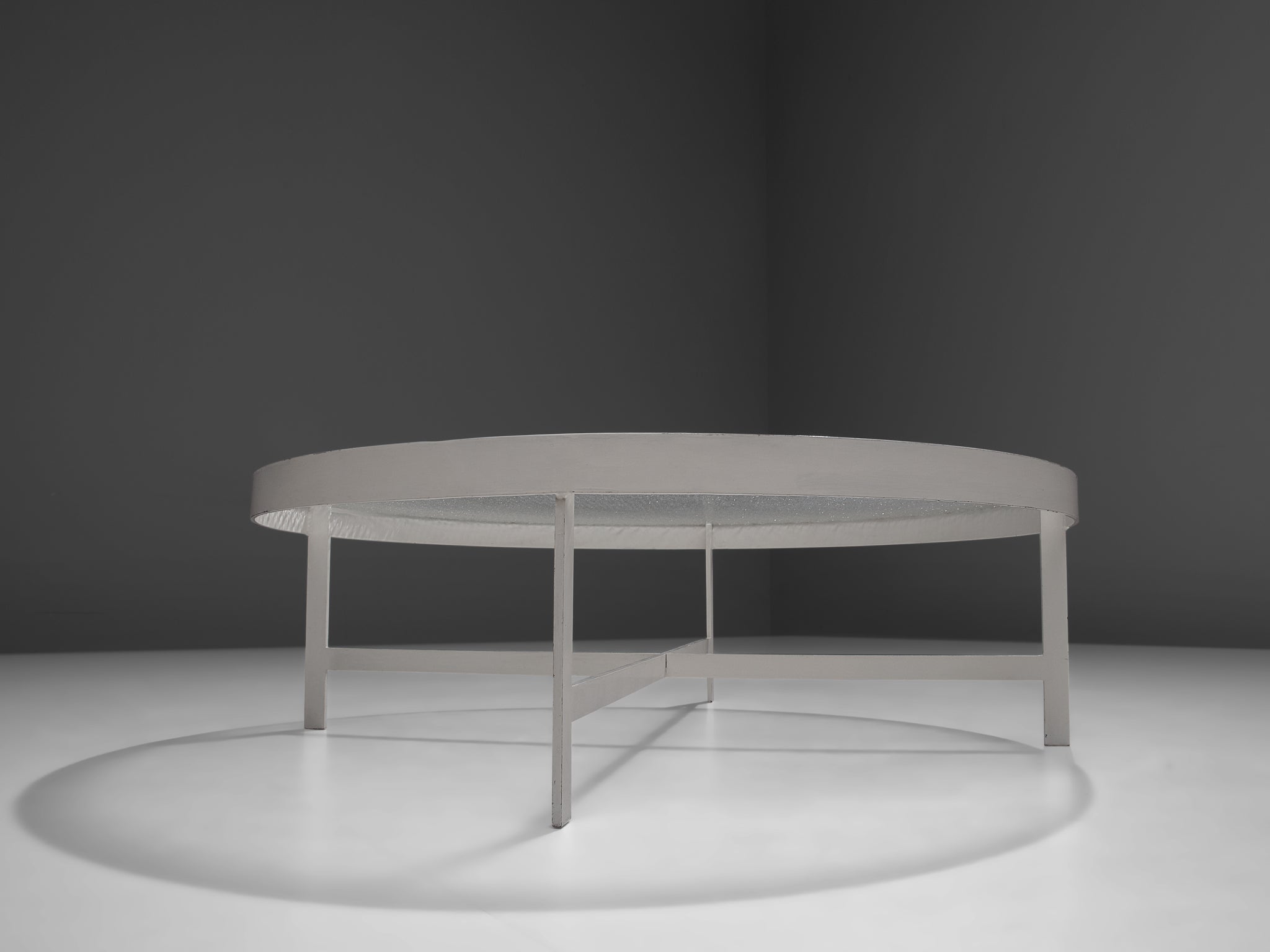 Janni Van Pelt Round Coffee Table in White Metal and Glass Tables Morentz