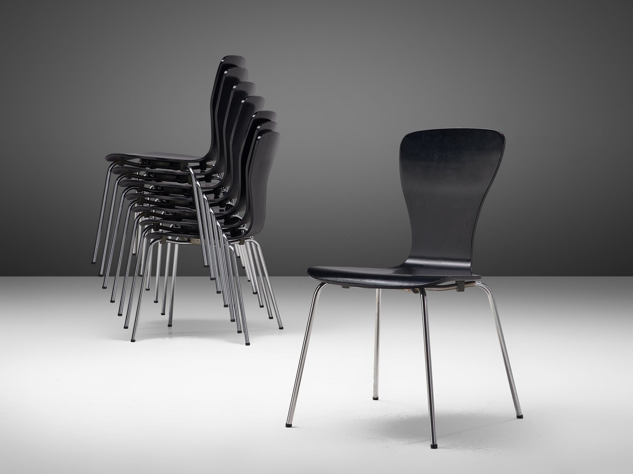 Tapio Wirkkala for Asko 'Nikke' Dining Chairs in Black Lacquered Plywood Seating Morentz