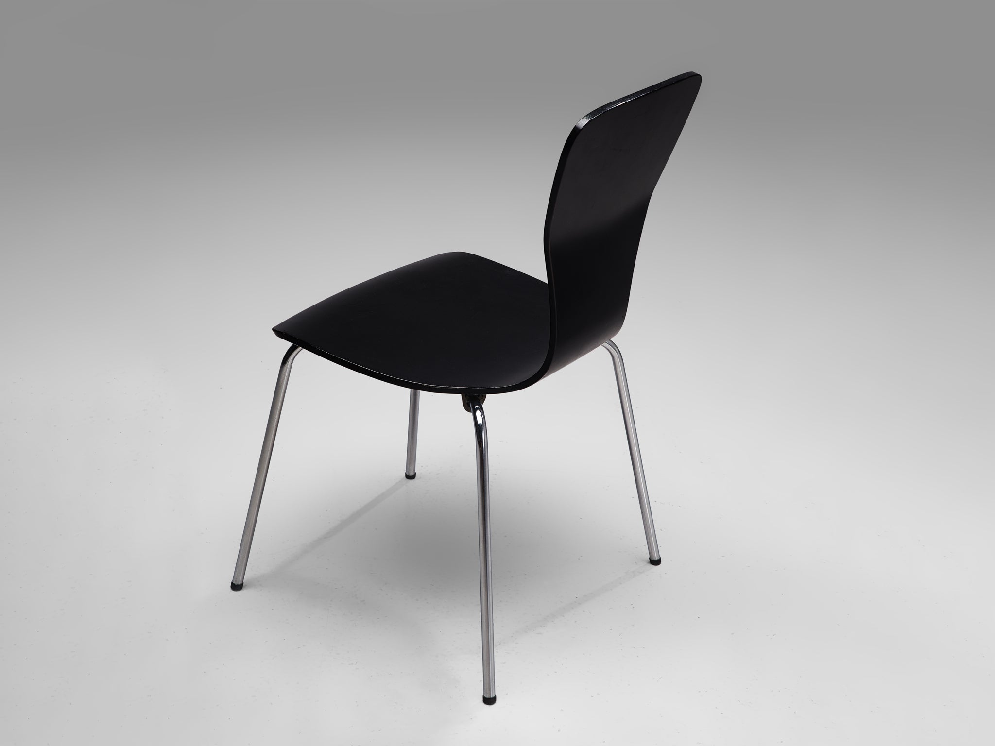 Tapio Wirkkala for Asko 'Nikke' Dining Chairs in Black Lacquered Plywood Seating Morentz