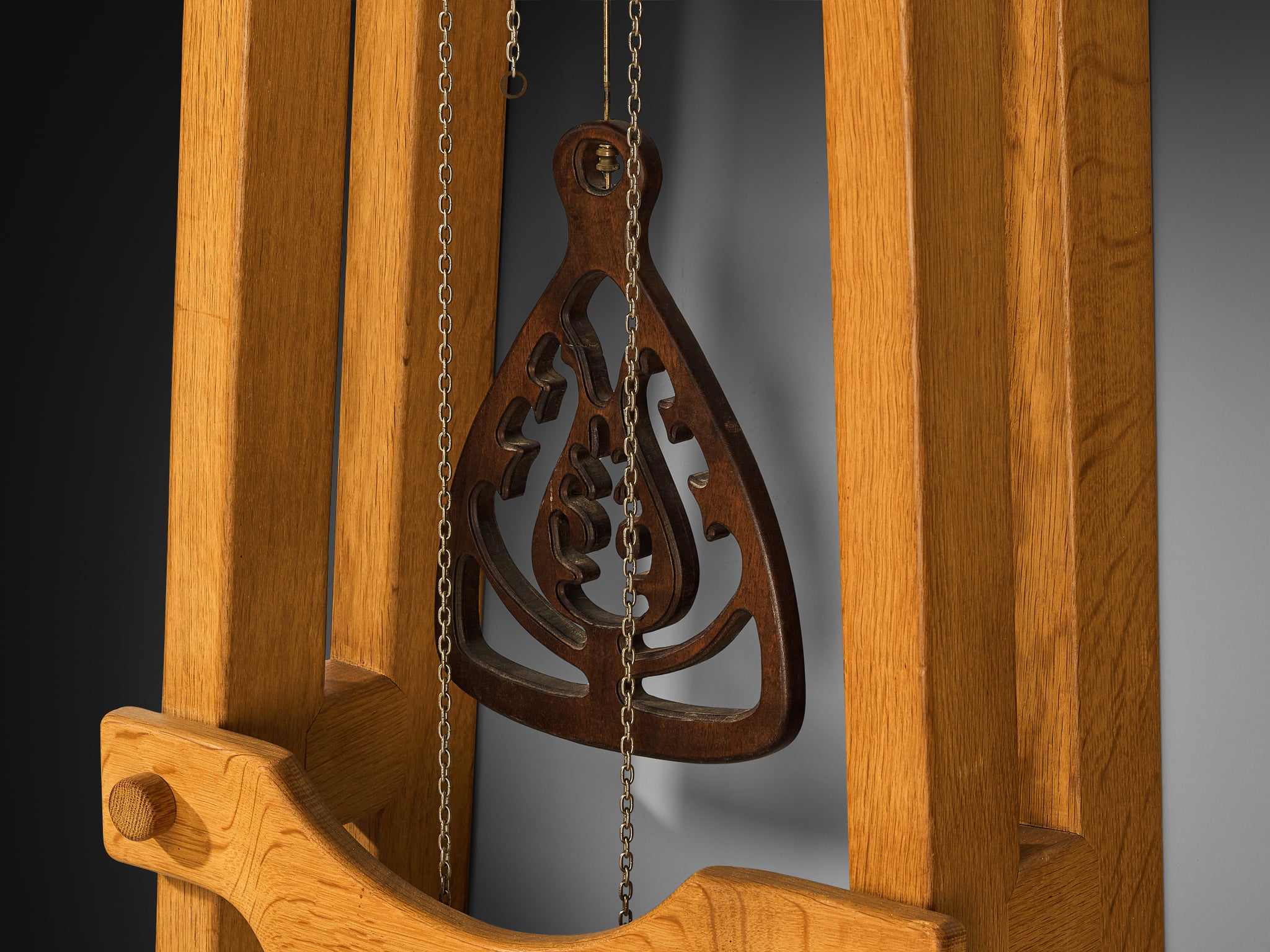 Guillerme & Chambron Longcase Clock in Oak with Brass Accents Decorative objects Morentz