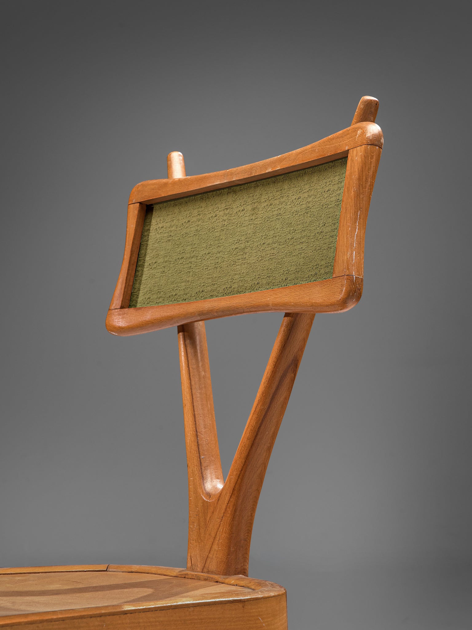 Gianni Vigorelli Set of Four Italian Dining Chairs with Crossed Backrests Seating Morentz