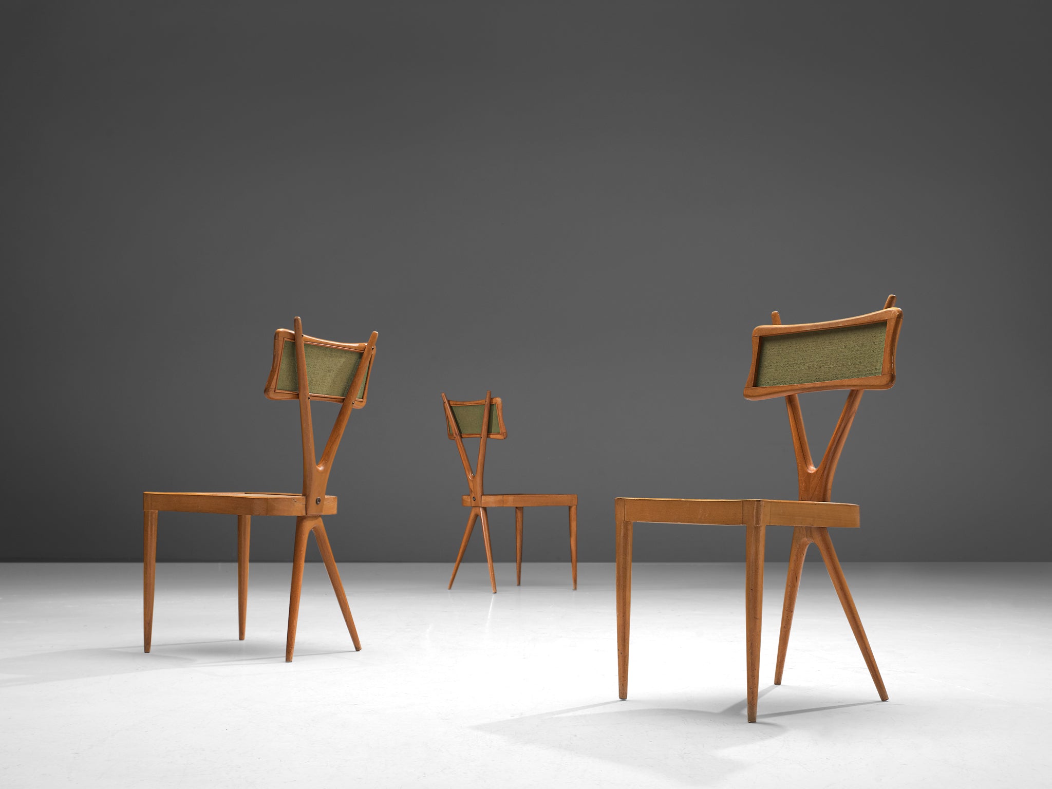 Gianni Vigorelli Set of Four Italian Dining Chairs with Crossed Backrests Seating Morentz
