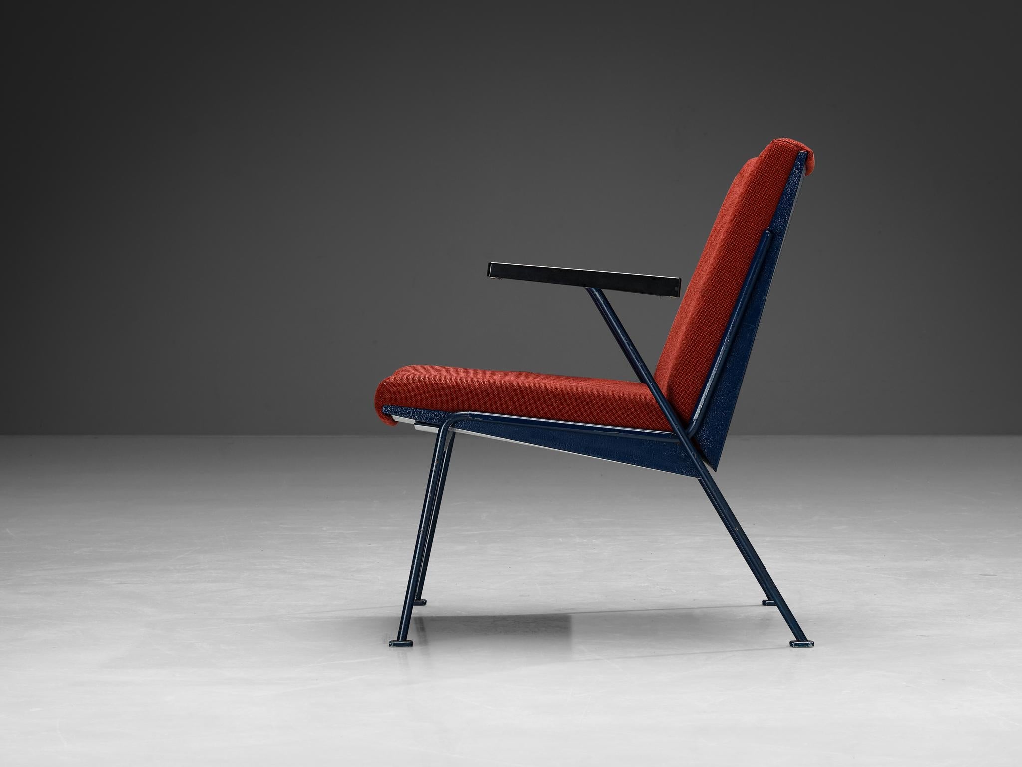 Wim Rietveld for Ahrend De Cirkel 'Oase' Lounge Chair in Red Upholstery