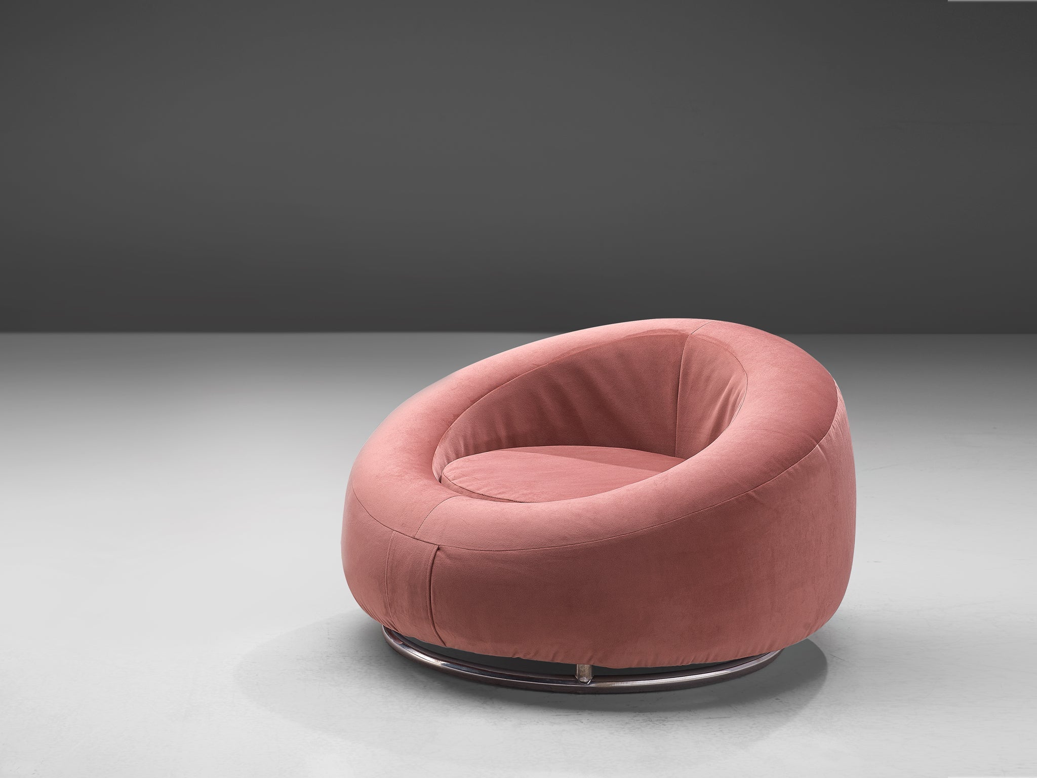 Circular Club Chair in Pink Velvet seating Morentz