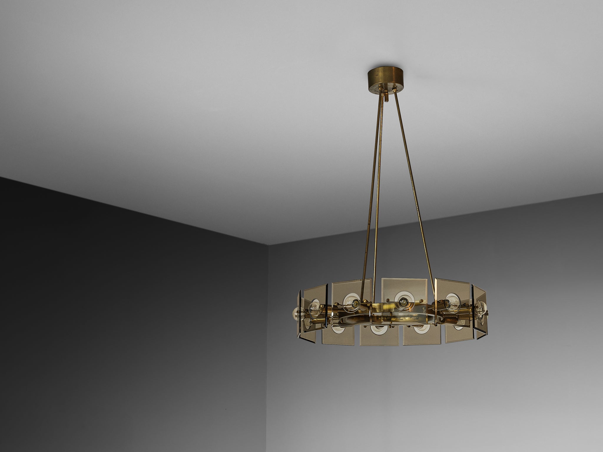 Gino Paroldo Mid-Century '4027' Chandelier in Brass and Sepia Glass Lighting Morentz