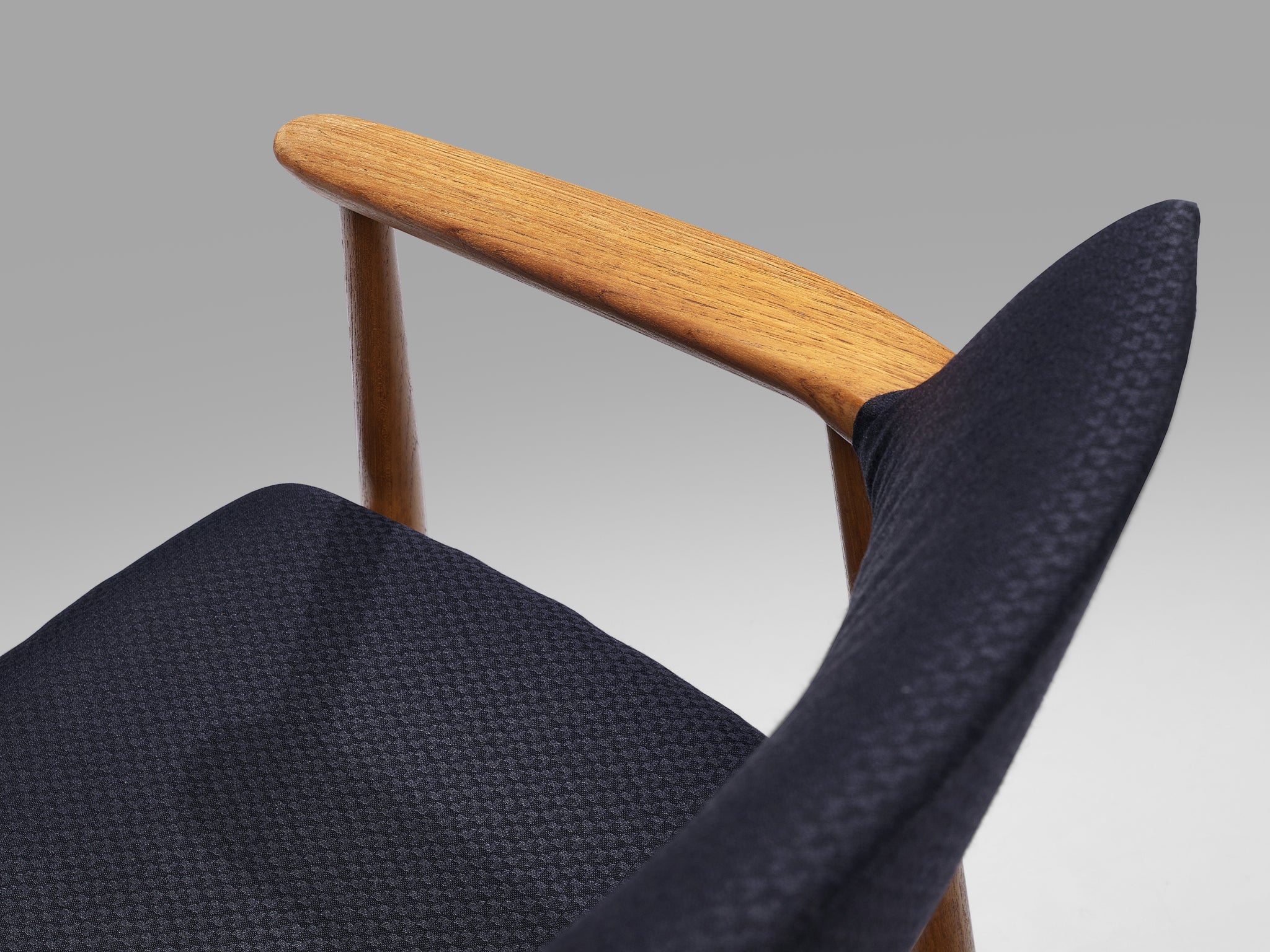 Erik Kirkegaard Set of Four Armchairs in Teak seating Morentz