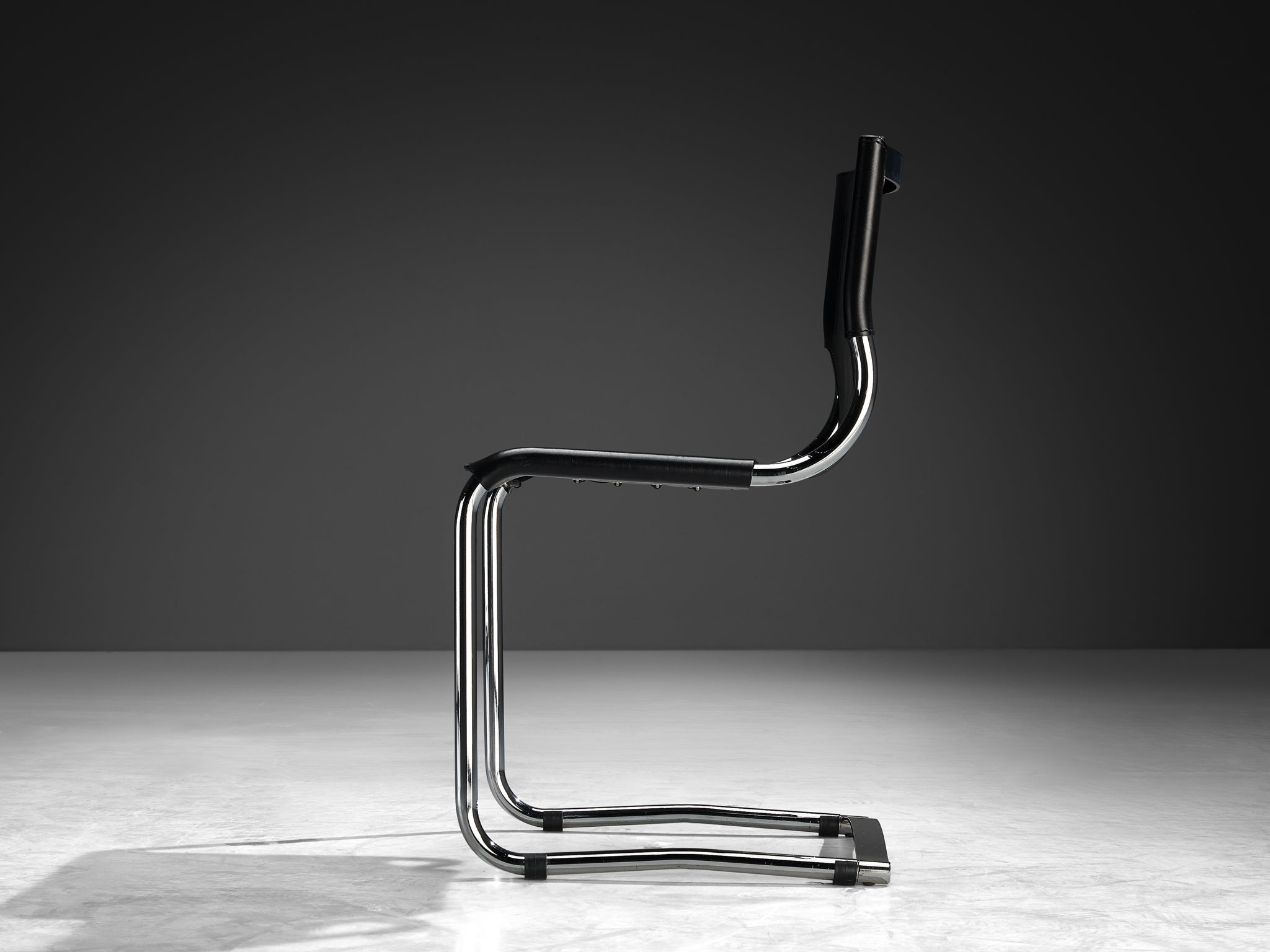 Carlo Bartoli for T 70 Tubular Dining Chair in Black Leather and Steel seating Morentz