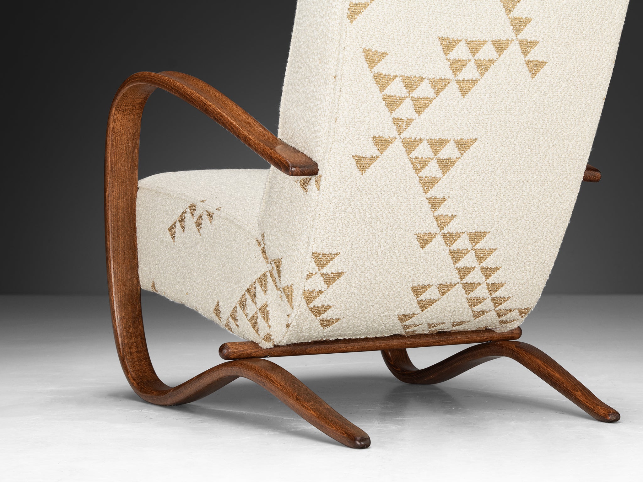 Jindrich Halabala Lounge Chair Seating Morentz