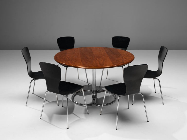Giotto Stoppino 'Maia' Table in Walnut with Tapio Wirkkala ‘Nikke’ Dining Chairs