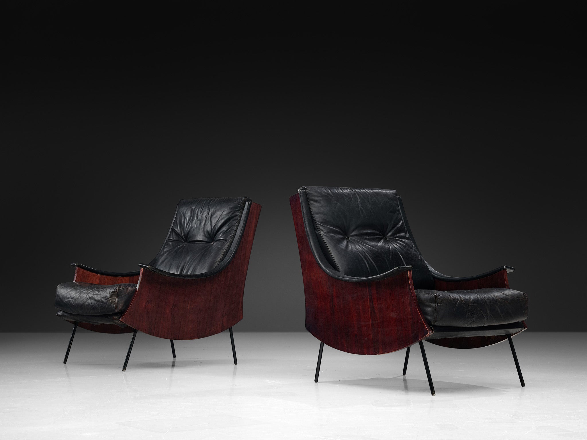Carlo de Carli for Sormani Pair of 'PIPA' Lounge Chairs in Leather Seating Morentz
