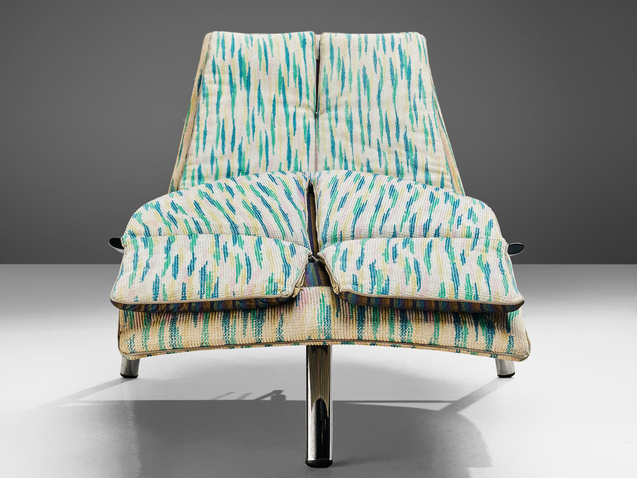 Giovanni Offredi for Saporiti Chaise Longues in Vibrant Upholstery Seating Morentz