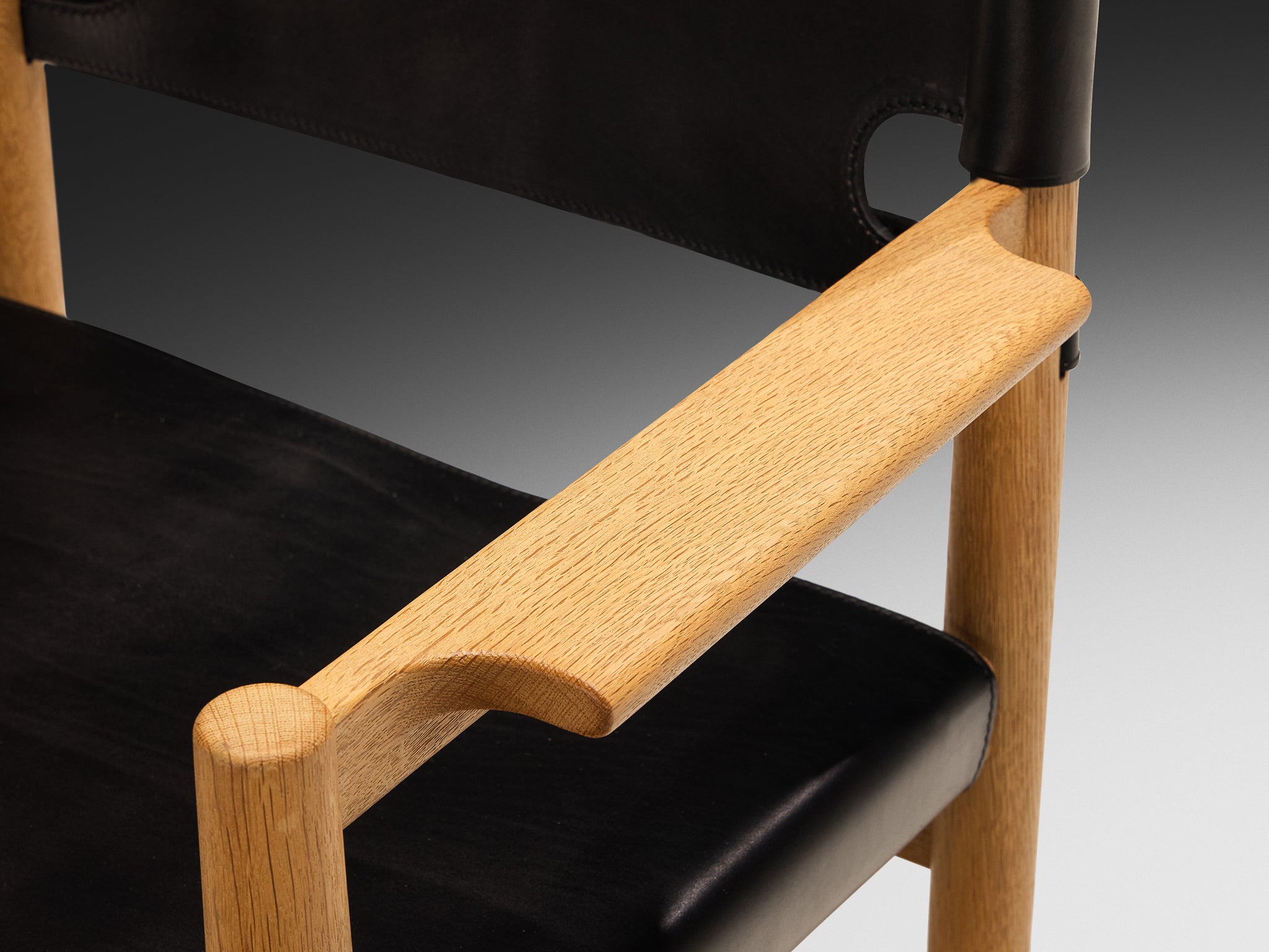 Børge Mogensen for Fredericia Stolefabrik Set of 'Spanish' Dining Chairs in Oak and Black Leather Seating Morentz