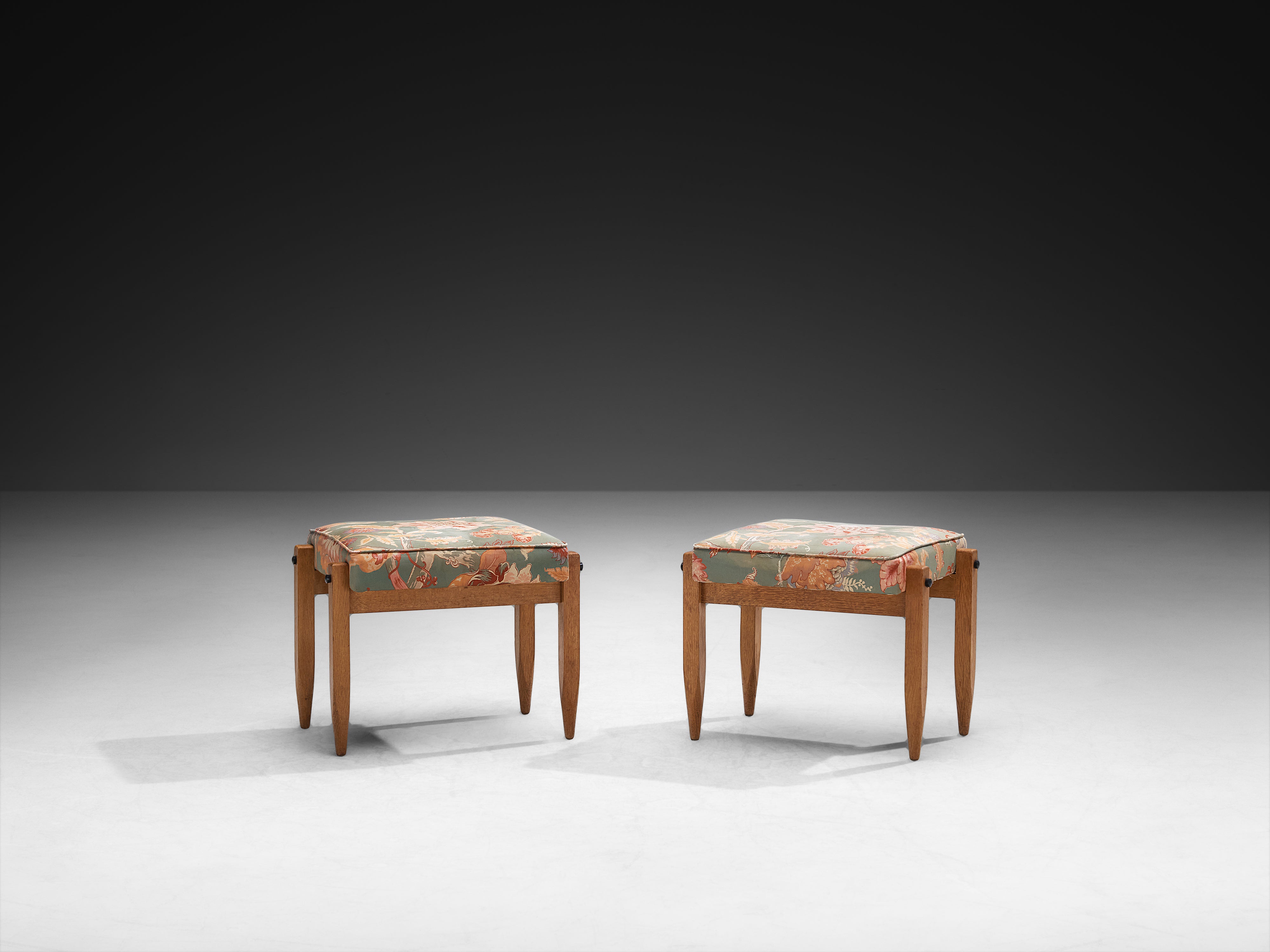 Guillerme et Chambron Pair of Ottomans in Oak and Patterned Fabric Seating Morentz
