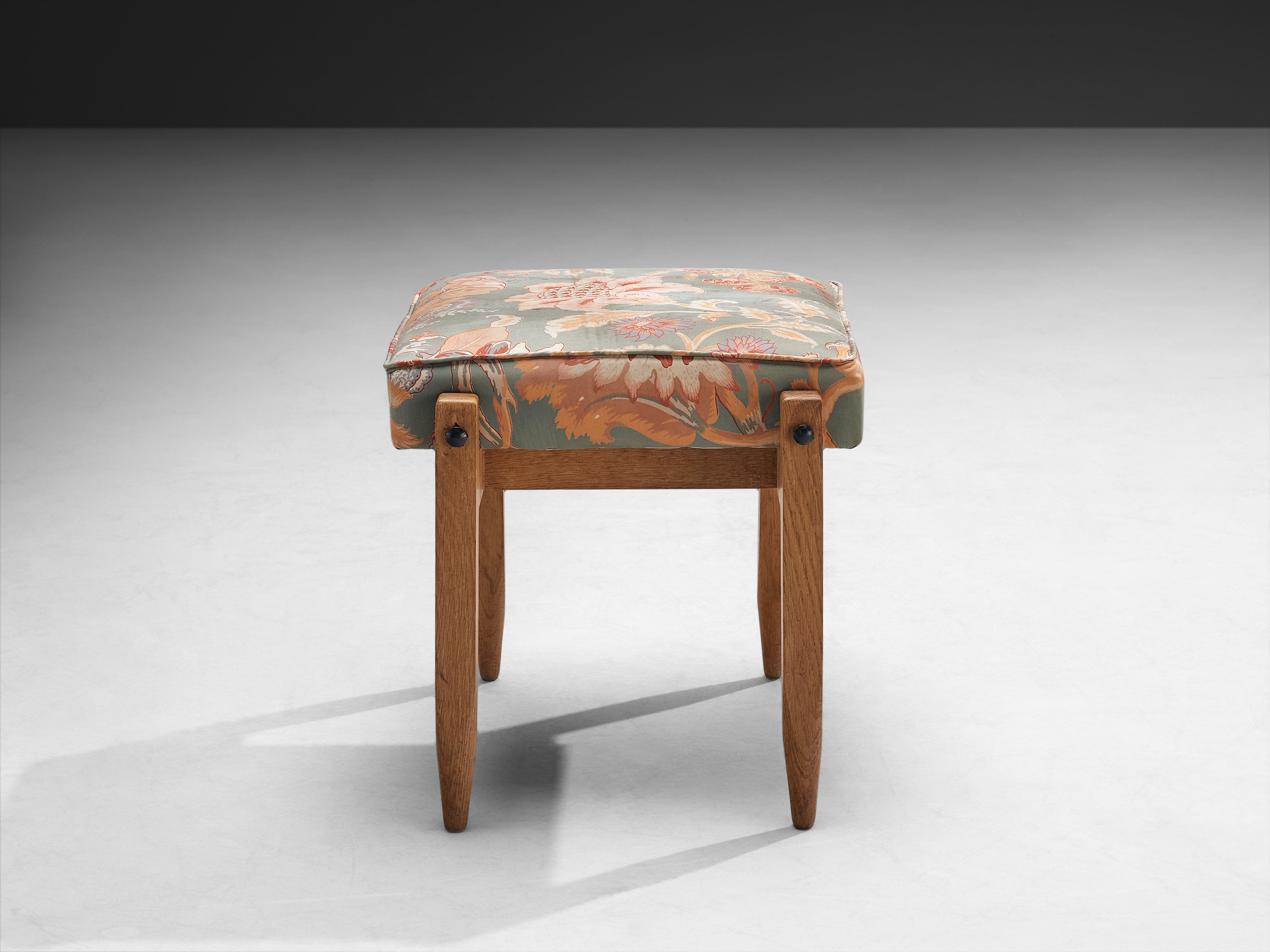 Guillerme et Chambron Pair of Ottomans in Oak and Patterned Fabric Seating Morentz