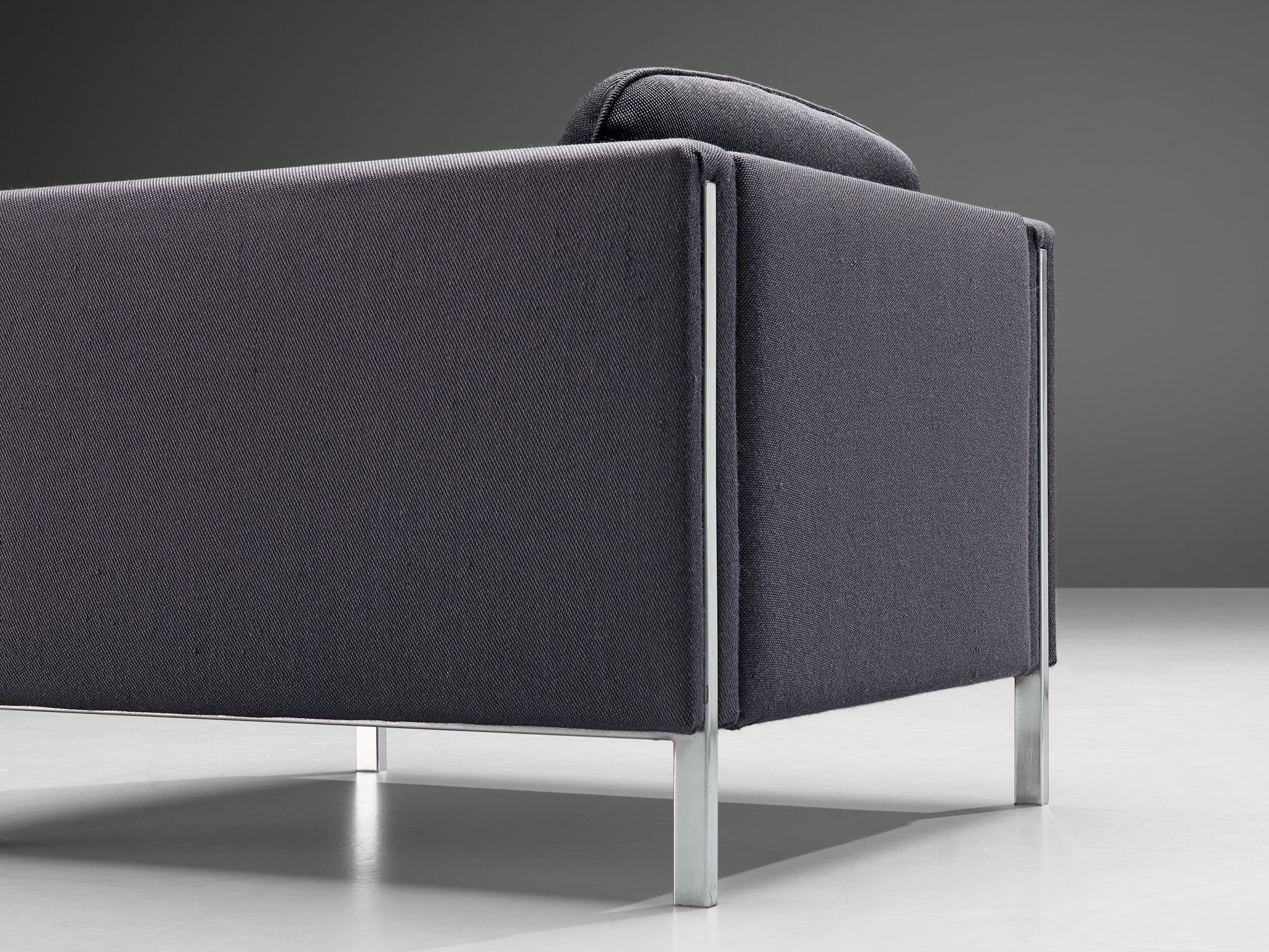 Pierre Paulin for Artifort Pair of Lounge Chairs Seating Morentz