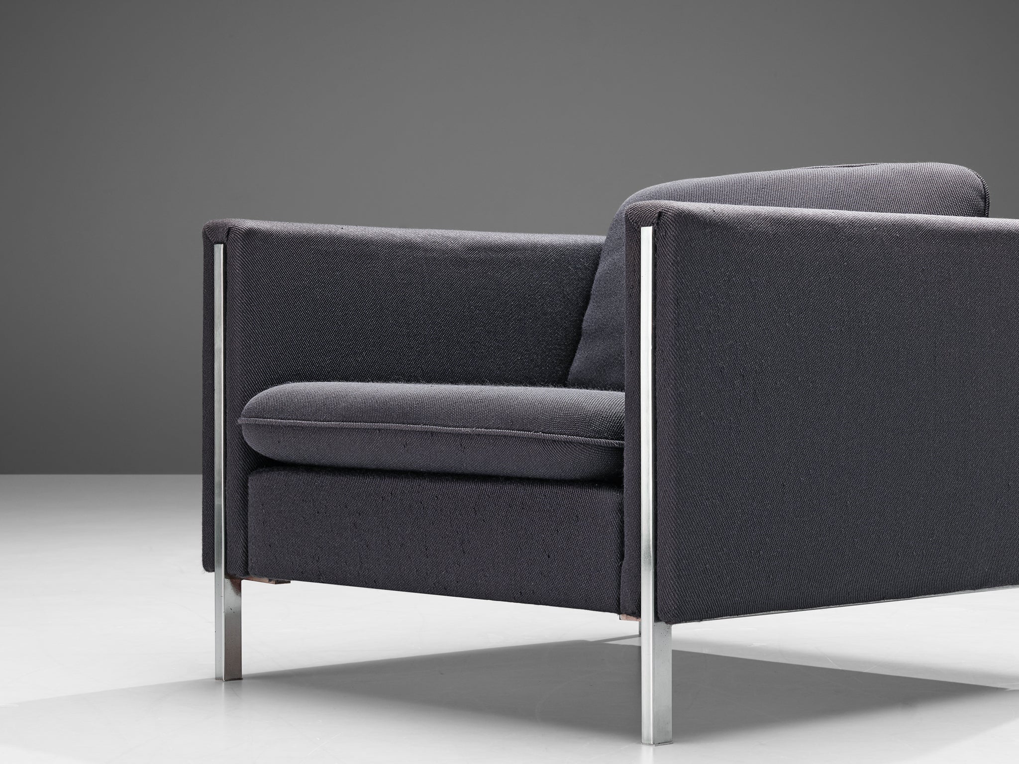 Pierre Paulin for Artifort Pair of Lounge Chairs Seating Morentz