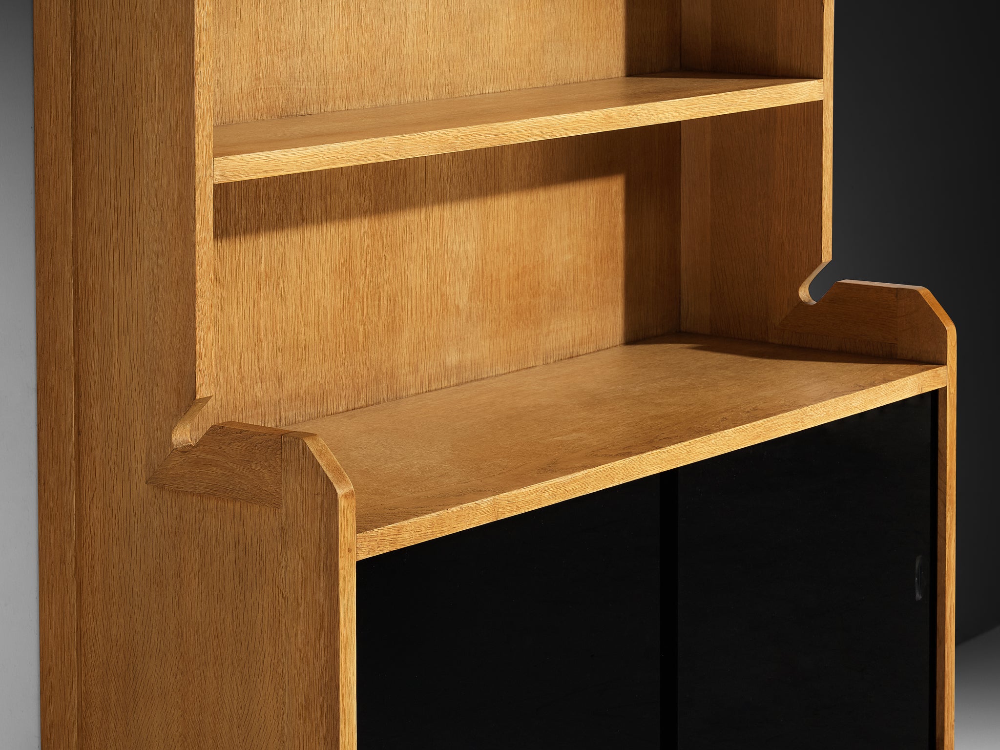 Guillerme & Chambron Bookcase with Cabinet in Solid Oak Case pieces and storage cabinets Morentz