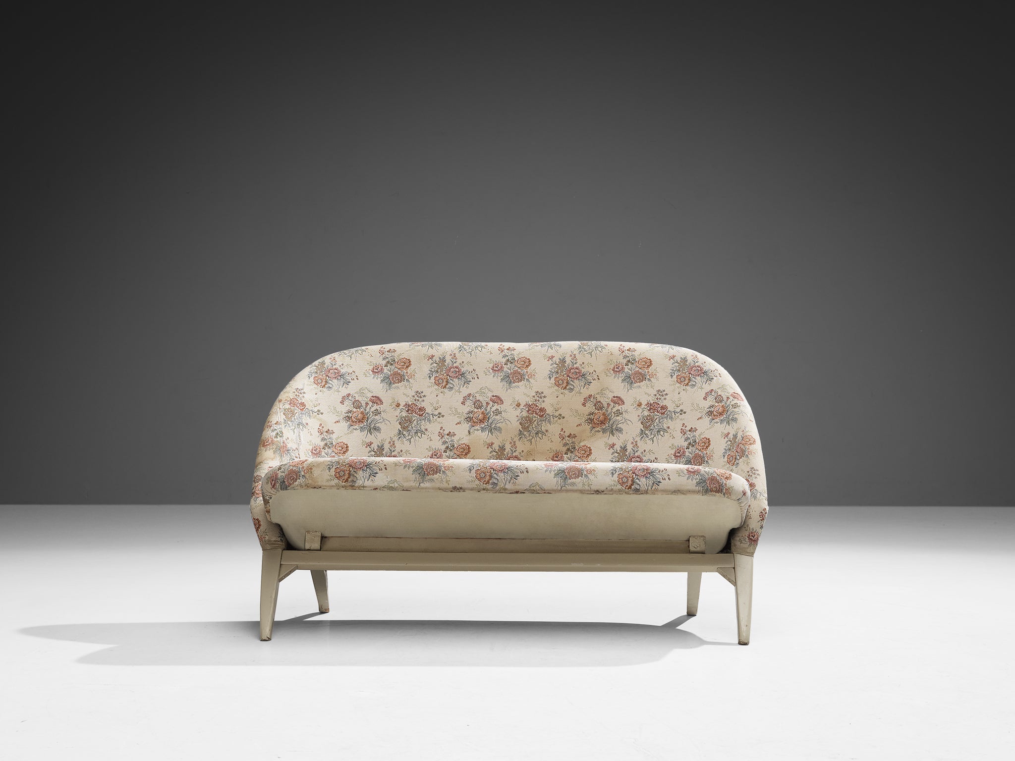 Theo Ruth for Artifort 'Congo' Settee Sofa in Floral Upholstery and Wood seating Morentz