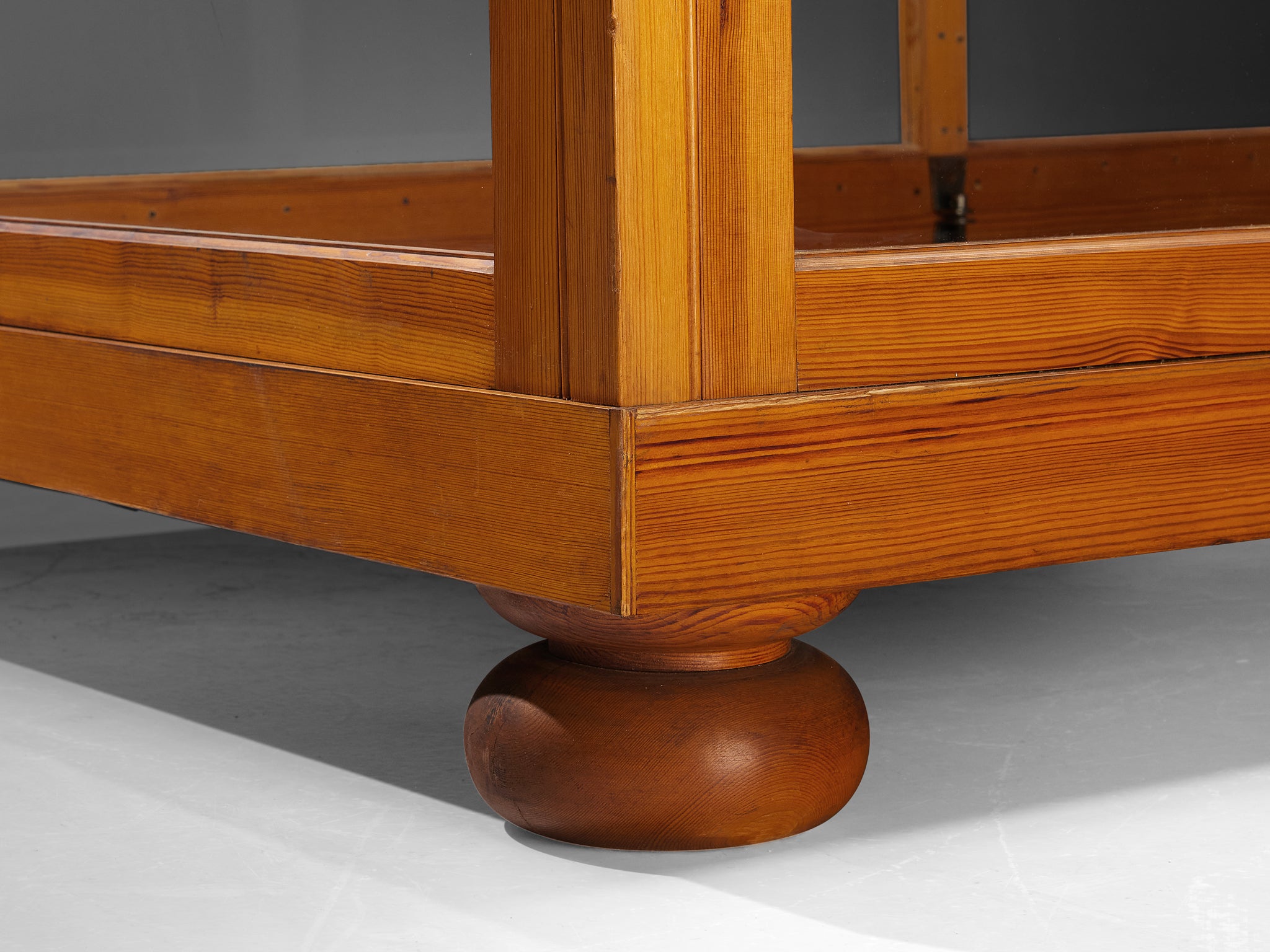 Large Showcase in Pine and Glass Case pieces and storage cabinets Morentz