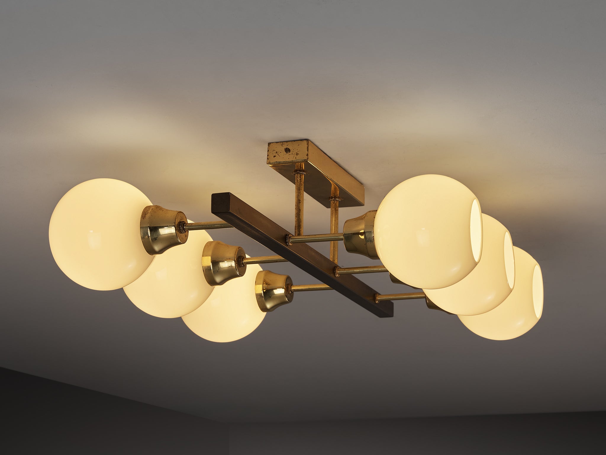 Sputnik Chandelier with in Glass and Brass Lighting Morentz