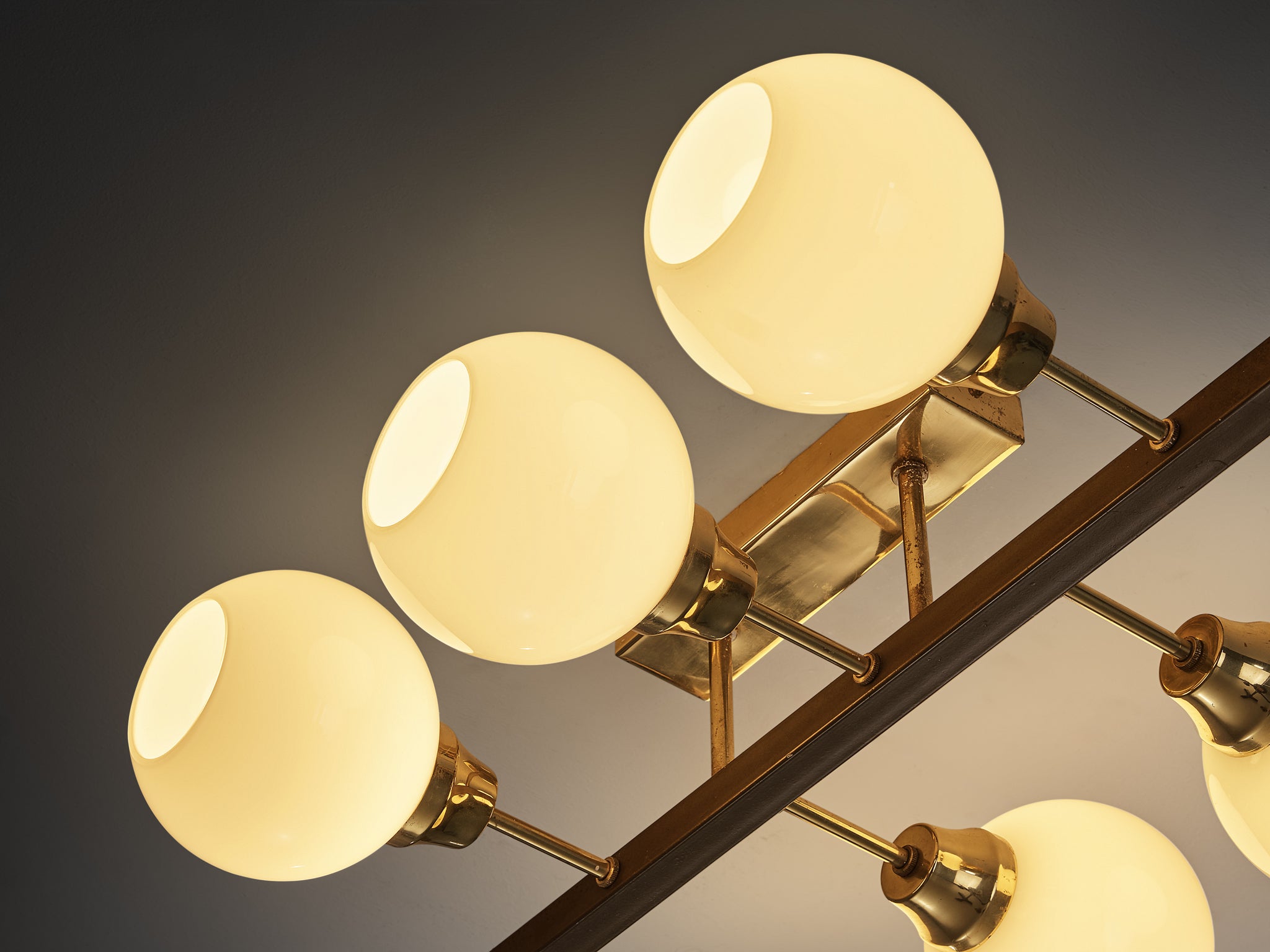 Sputnik Chandelier with in Glass and Brass Lighting Morentz