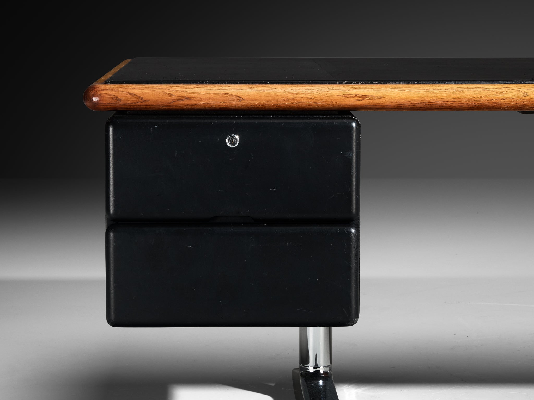 Warren Platner for Knoll Writing Desk in Oak and Black Leather Tables Morentz