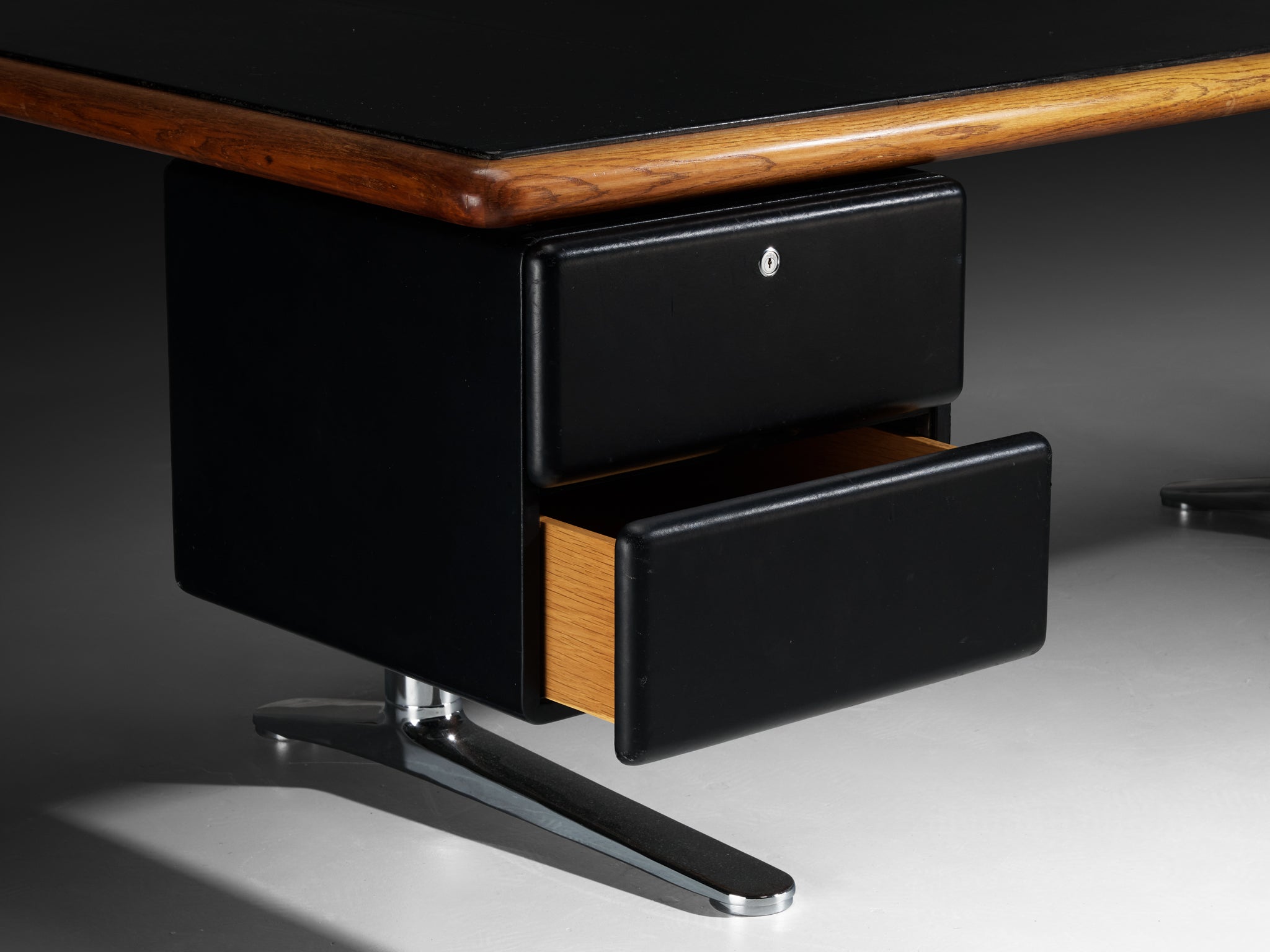 Warren Platner for Knoll Writing Desk in Oak and Black Leather Tables Morentz